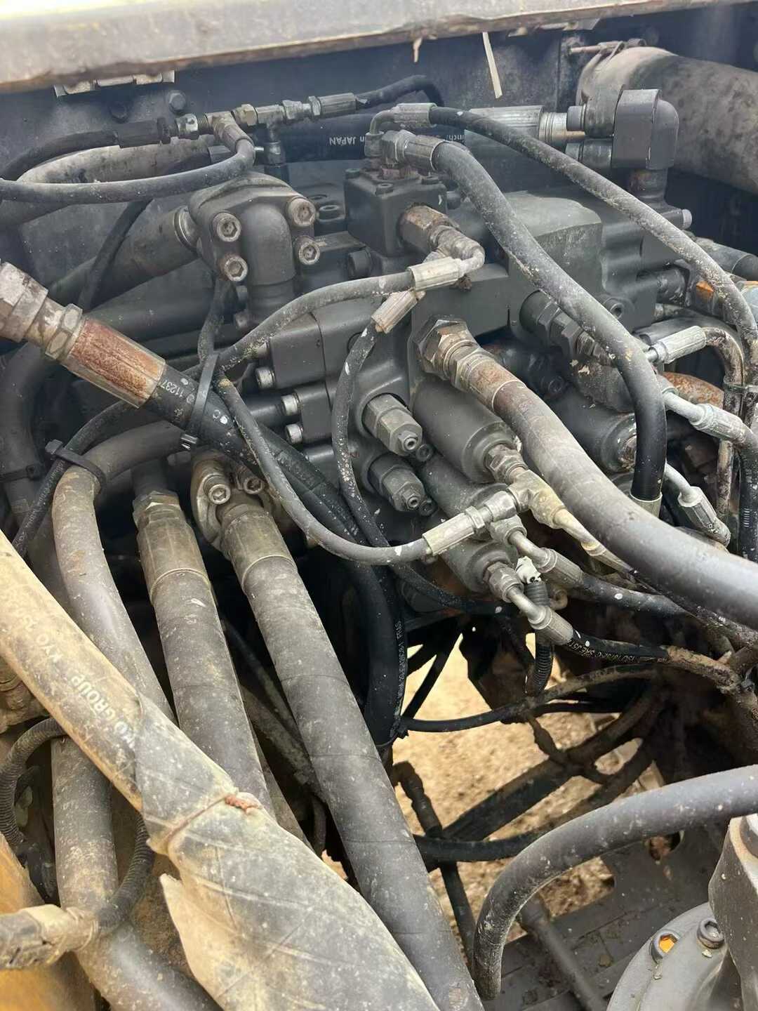 Used Volvo EW210C Excavator 2018 Model / 6