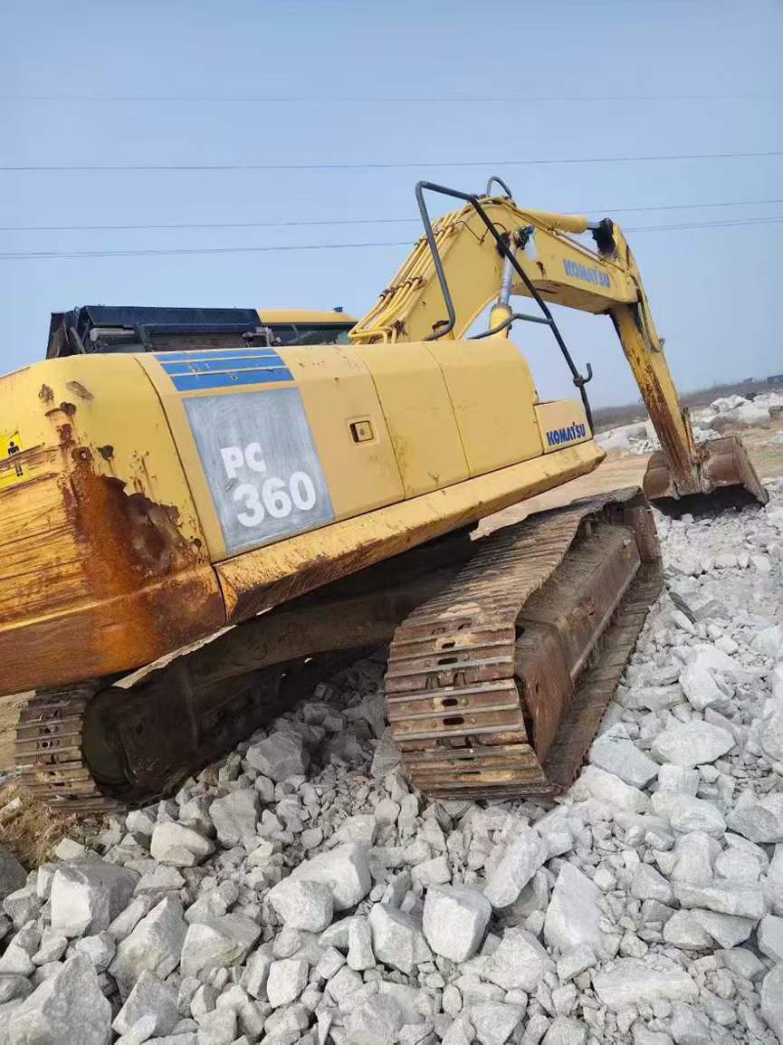 Buy Komatsu PC60 Used Excavator