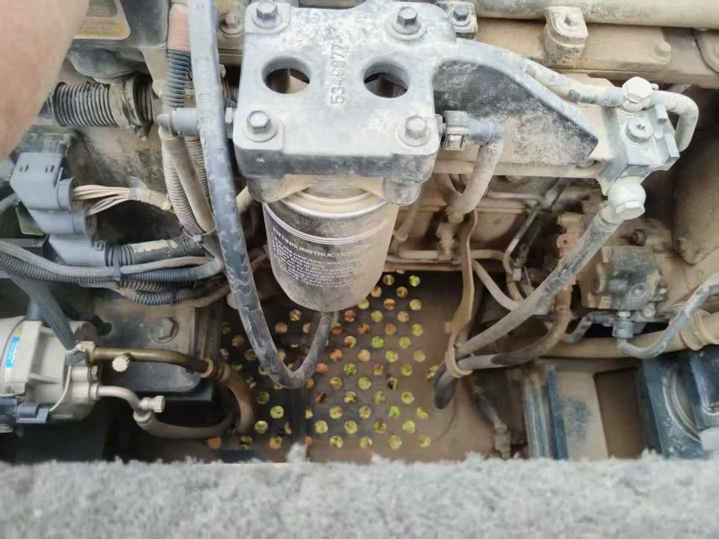 Used Hyundai R225LVS Excavator 2018 Model / 3