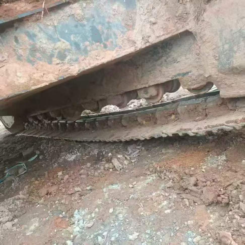 Used Komatsu PC220-8 Excavator 2019 Model / 9