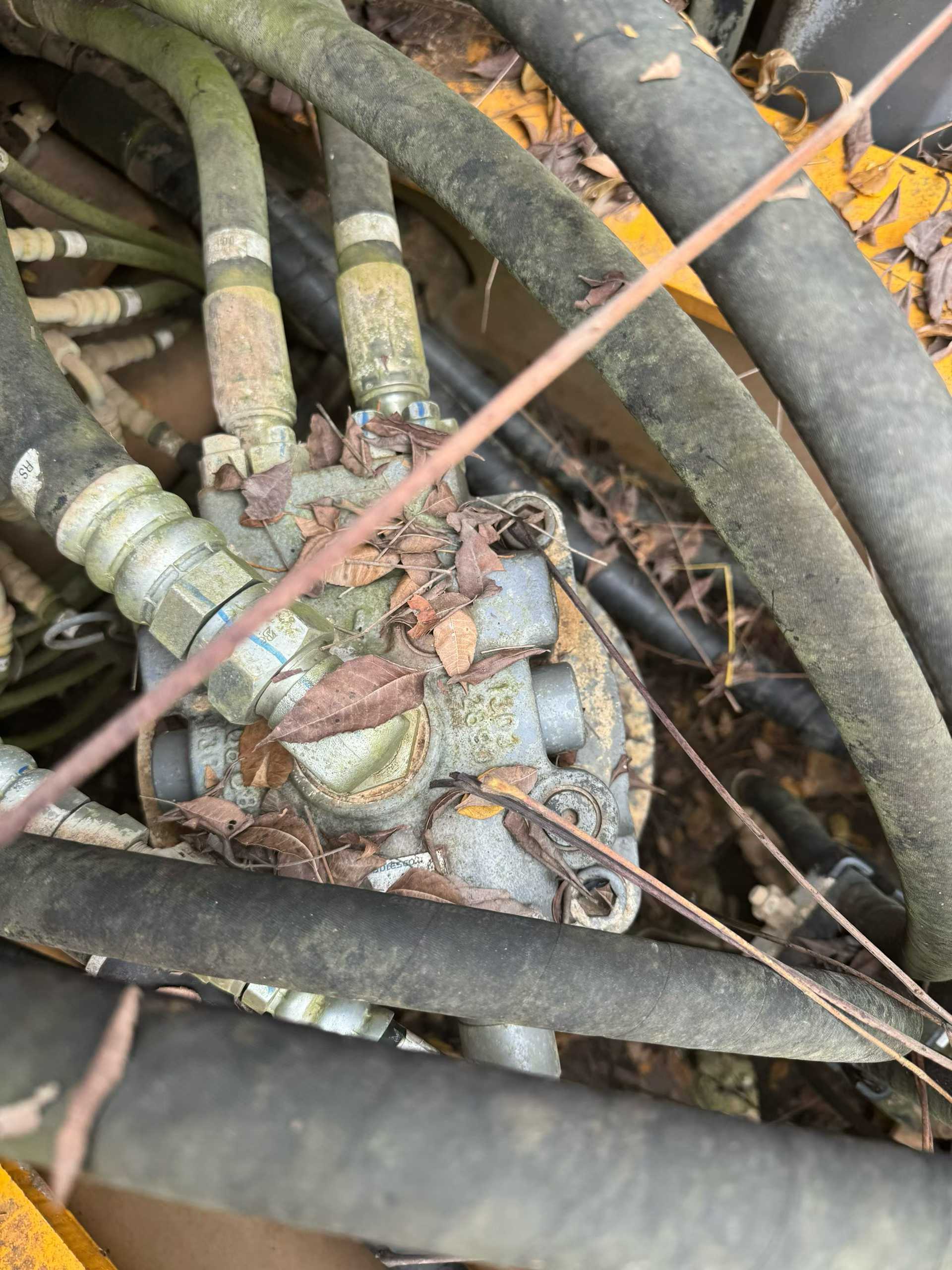 Used Kato HD820R Excavator 2016 Model / 4