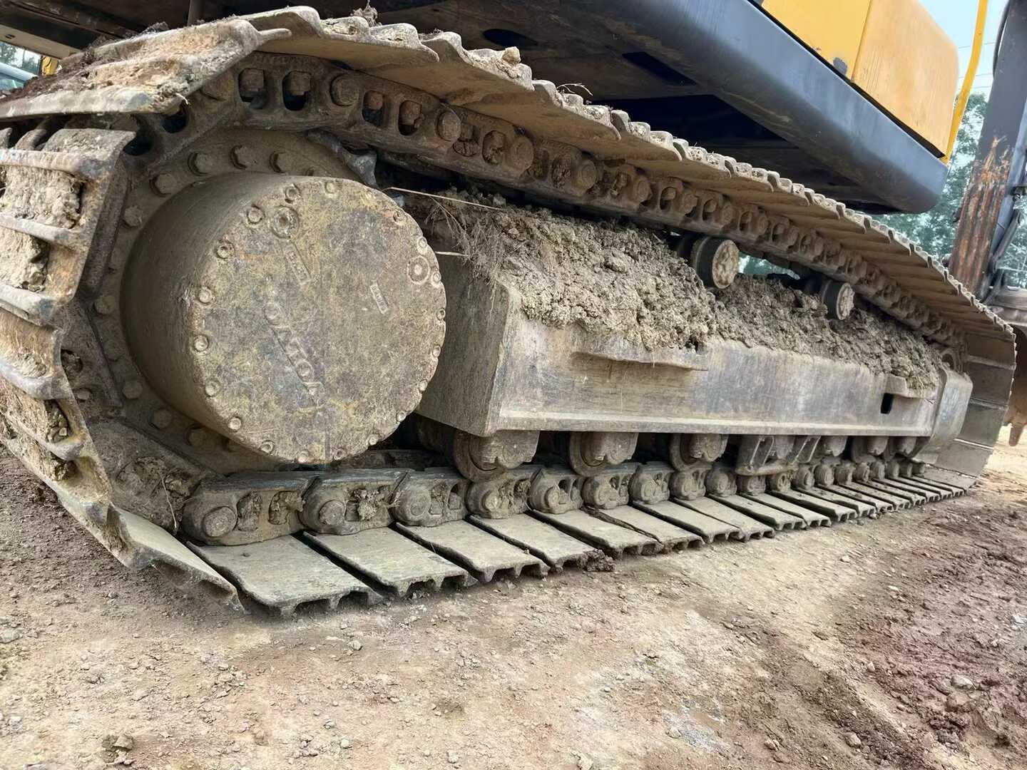 Used Volvo EW210C Excavator 2018 Model / 3