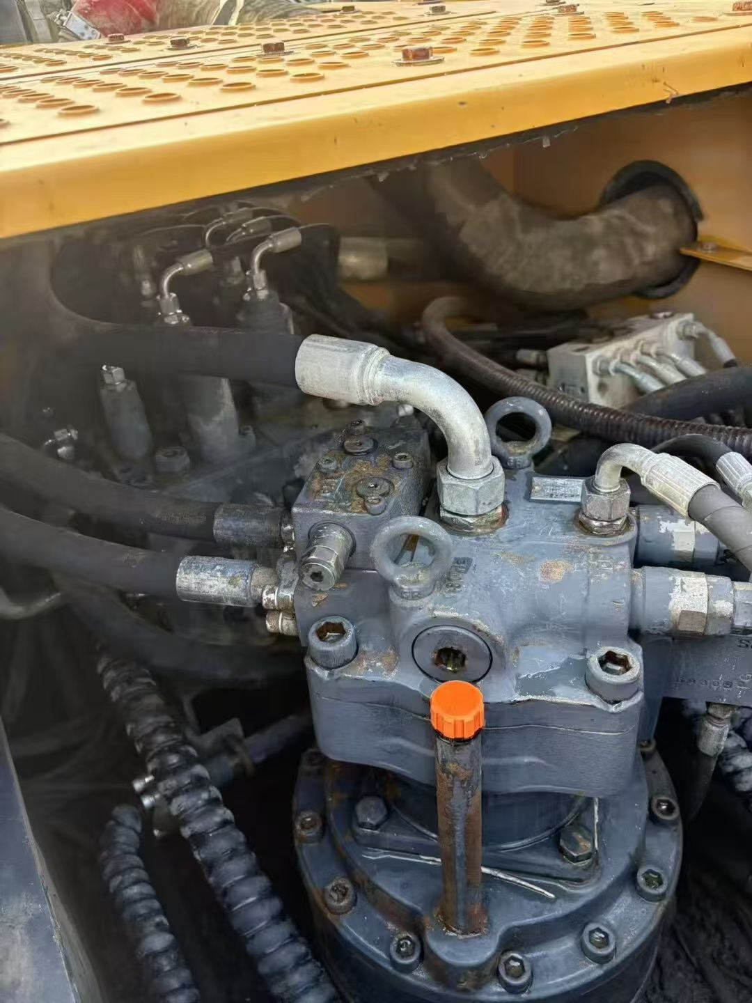 Used XCMG XE215 Excavator 2018 Model / 6