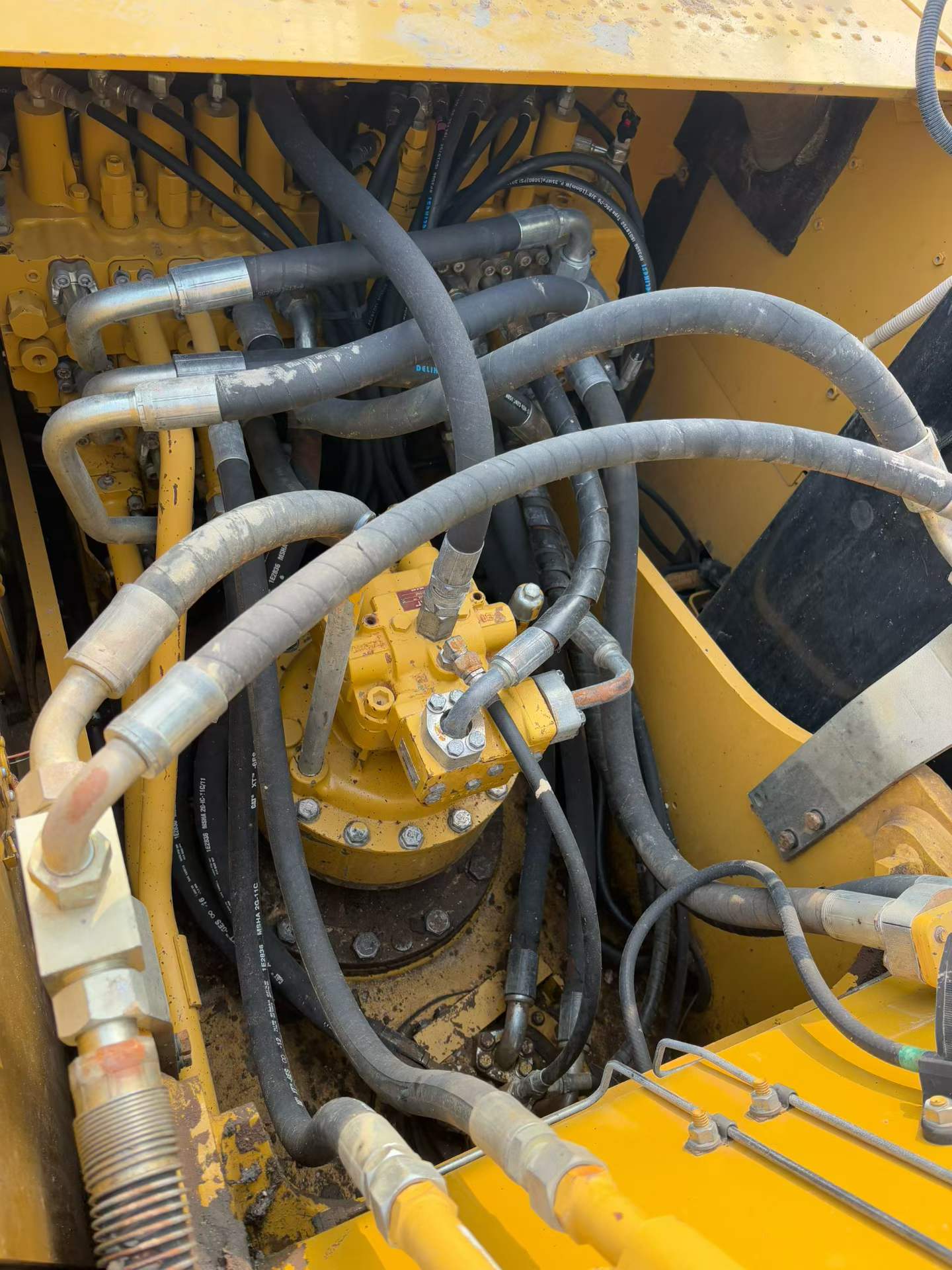 Used Caterpillar 323D2L Excavator 2014 Model / 7