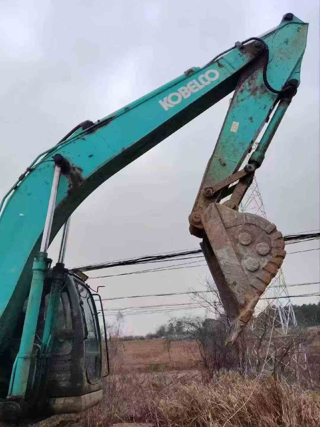 Used Kobelco SK210 Excavator 2010 Model / 3