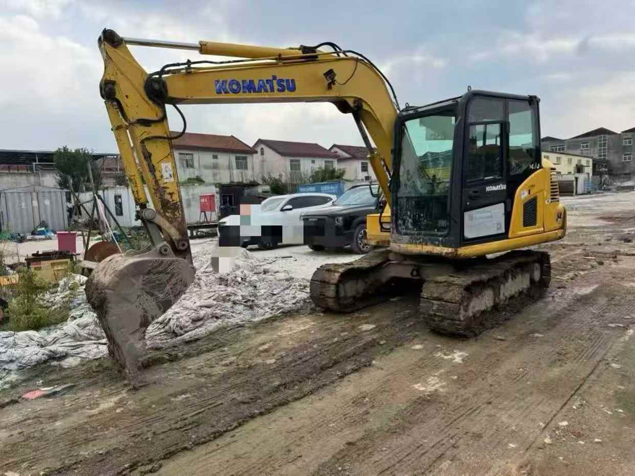 Buy Komatsu PC70-8 Used Excavator