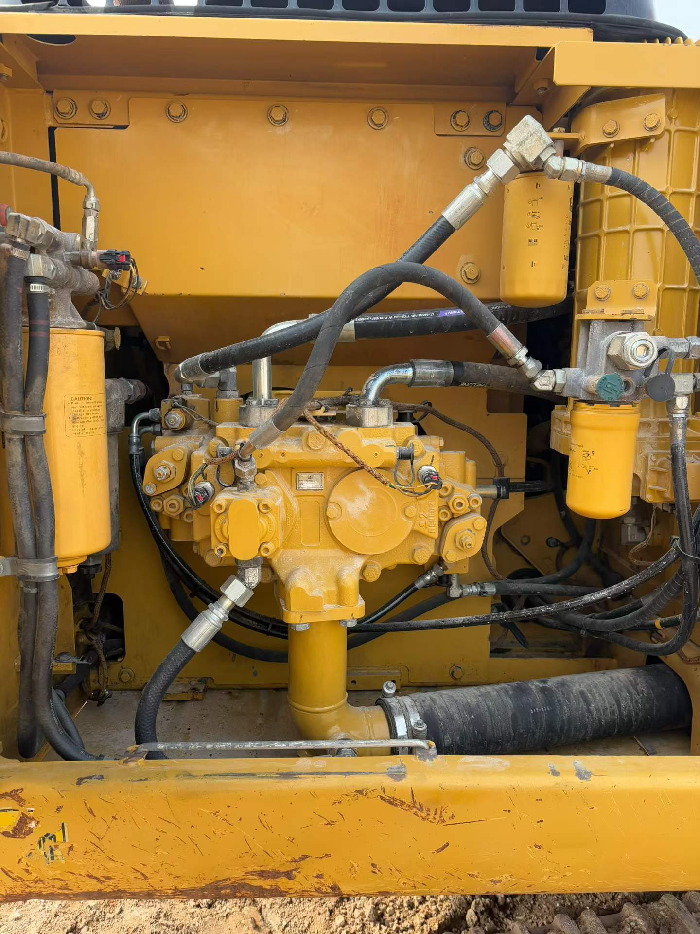 Used Caterpillar 323D2L Excavator 2014 Model / 6