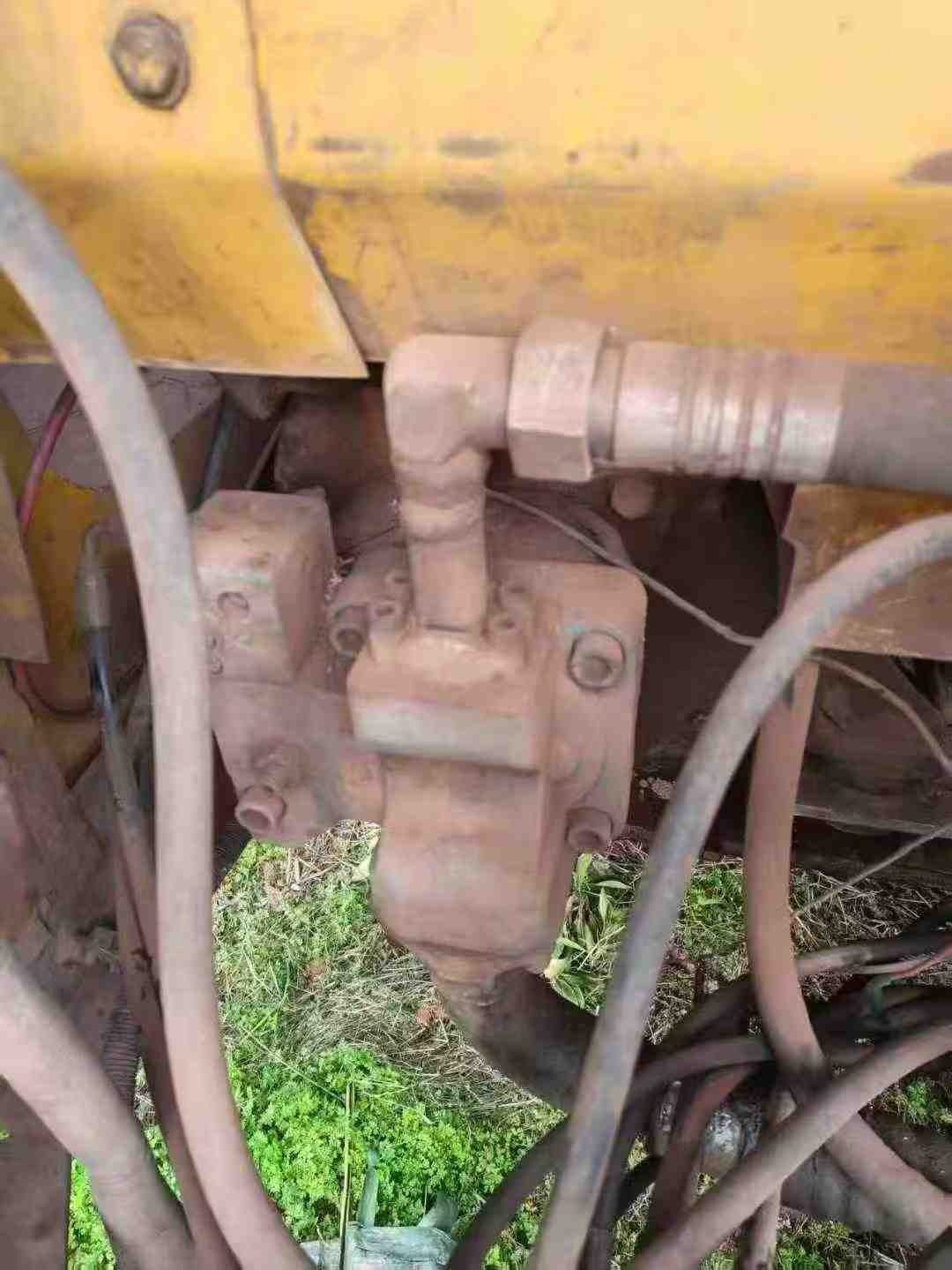 Used XCMG XE80C Excavator 2016 Model / 6