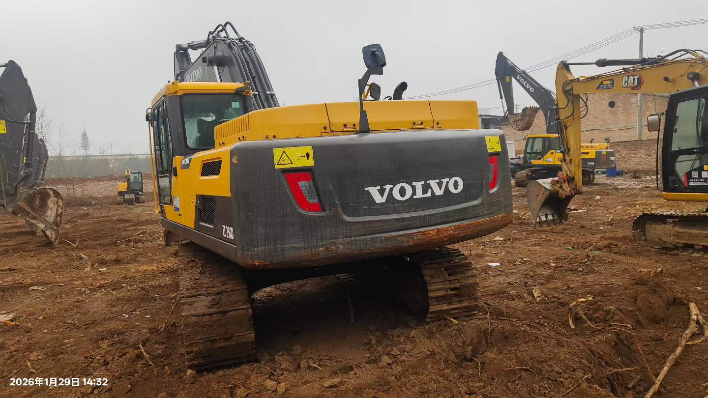 Used Volvo EW50 Excavator 2020 Model / 4