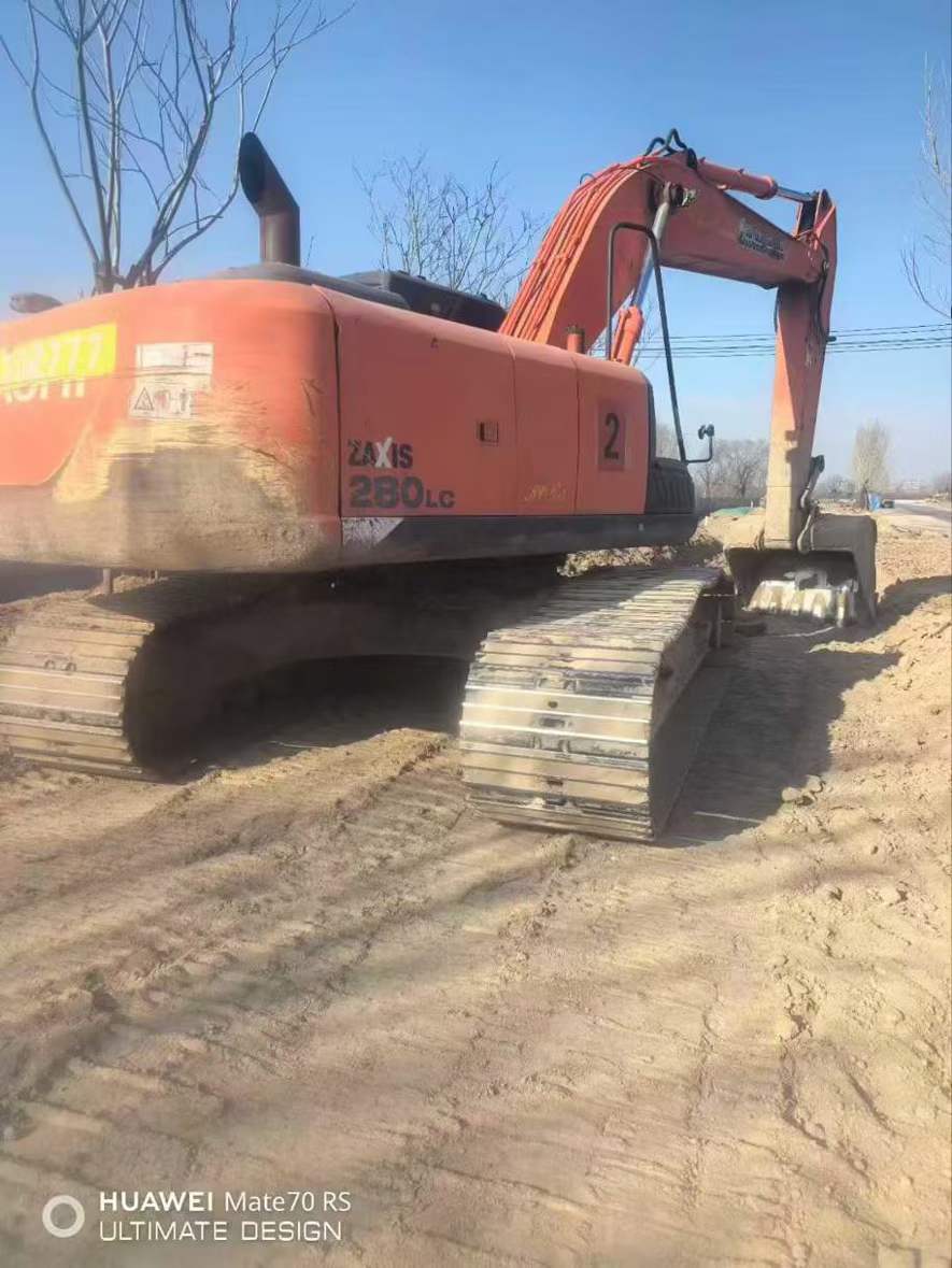 Used Hitachi ZX80 Excavator 2014 Model / 2