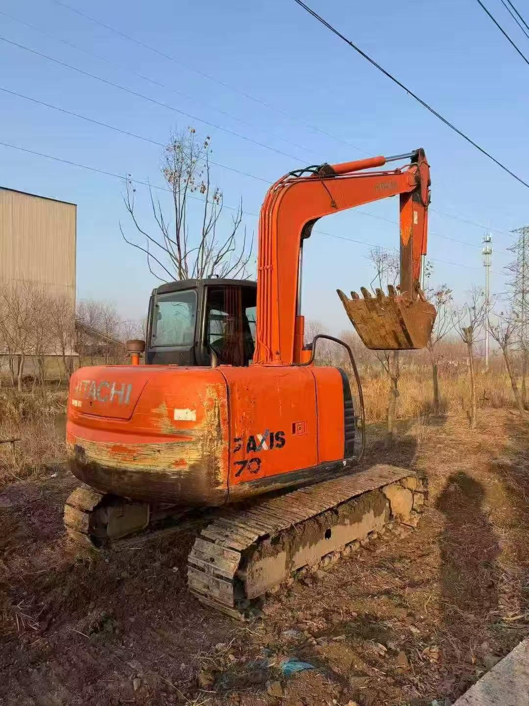 Used Hitachi ZX70-5G Excavator 2014 Model / 7
