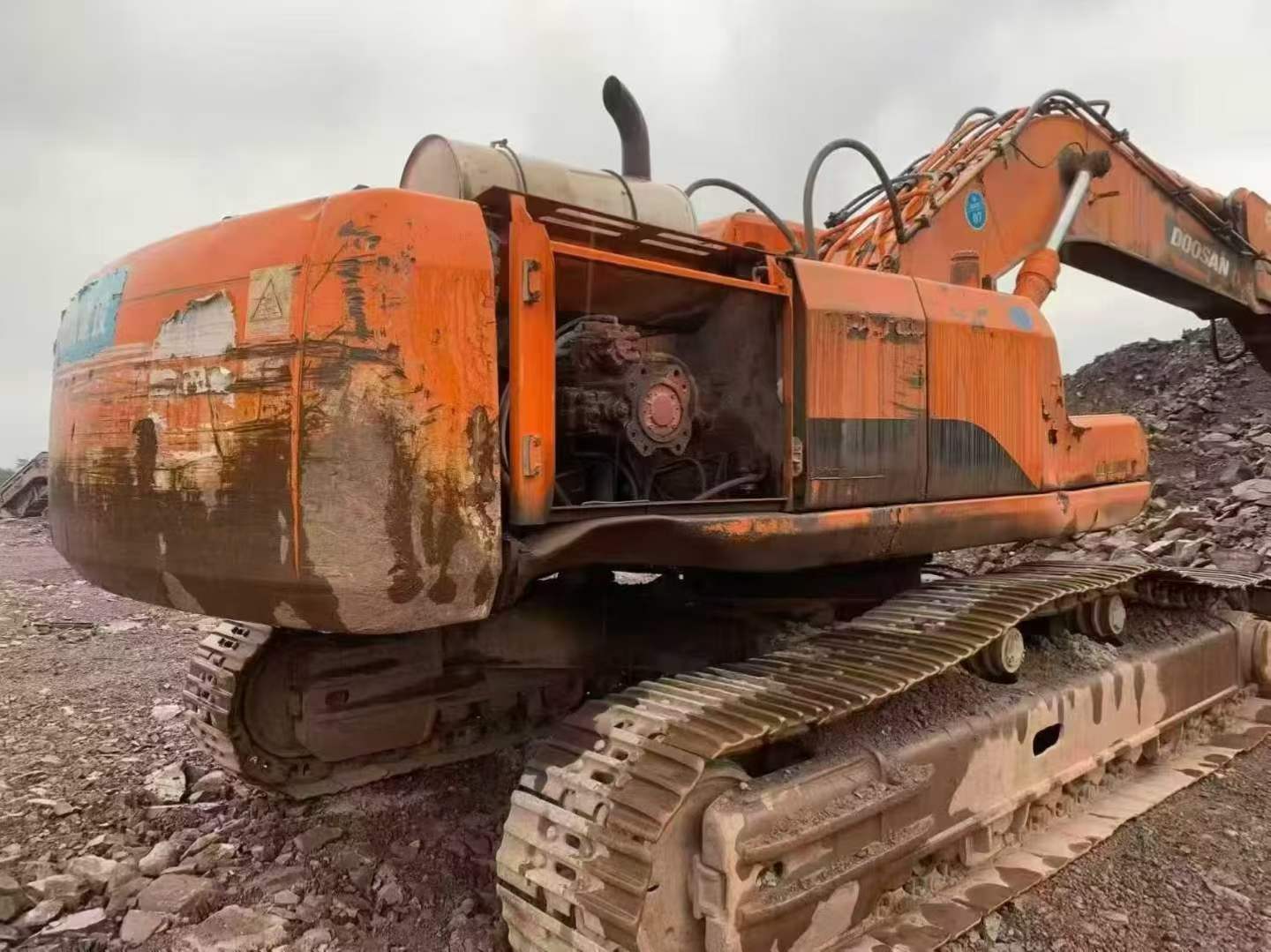 Used Doosan DH70 Excavator 2016 Model / 6