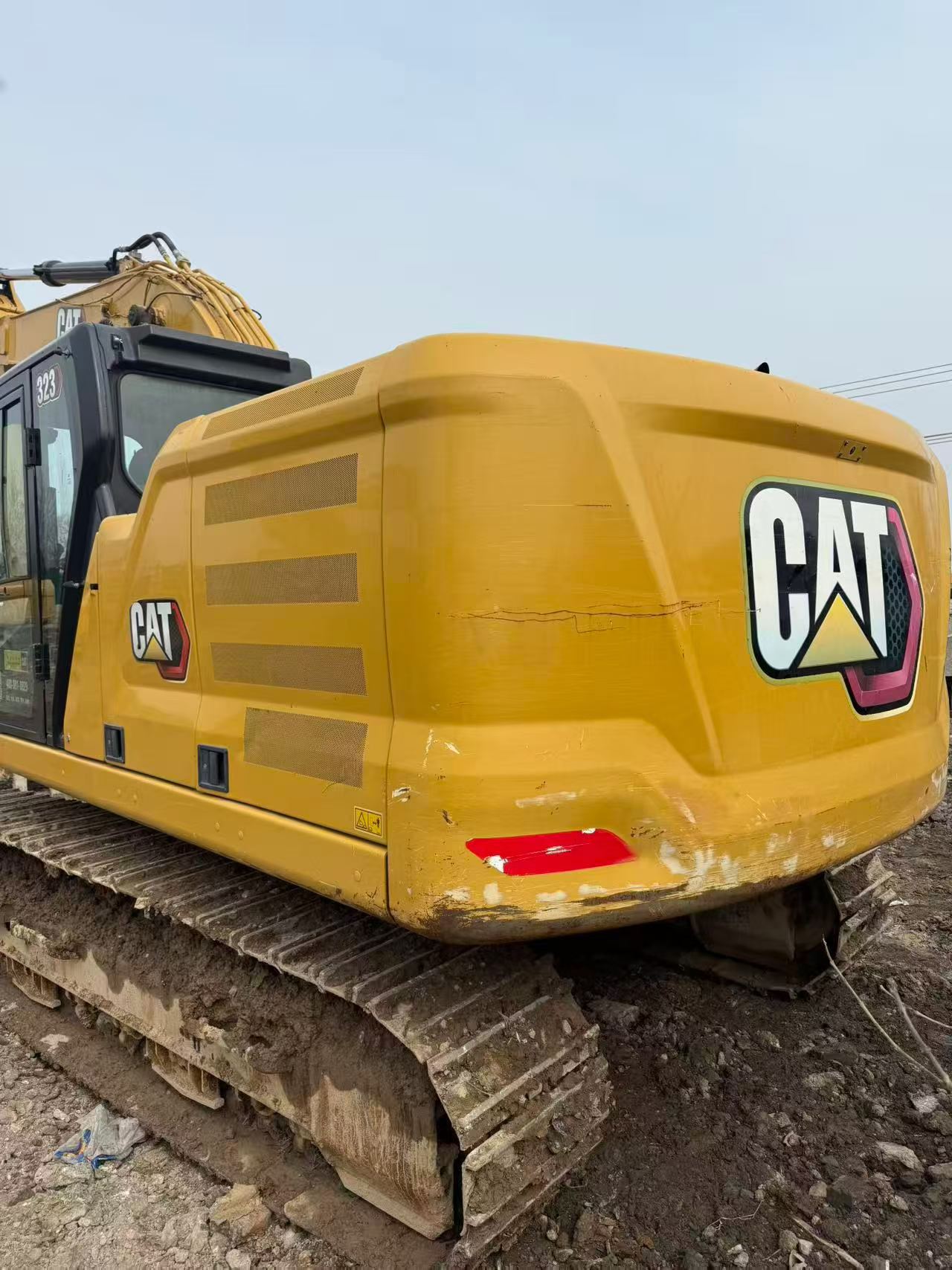 Used Caterpillar 323 Excavator 2020 Model / 3