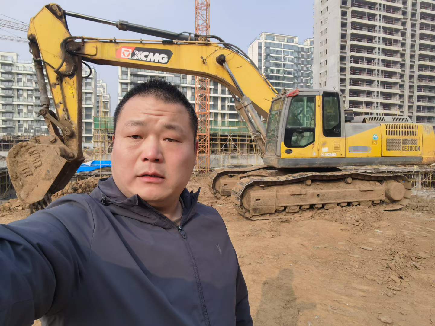 Buy XCMG XE370CA Used Excavator