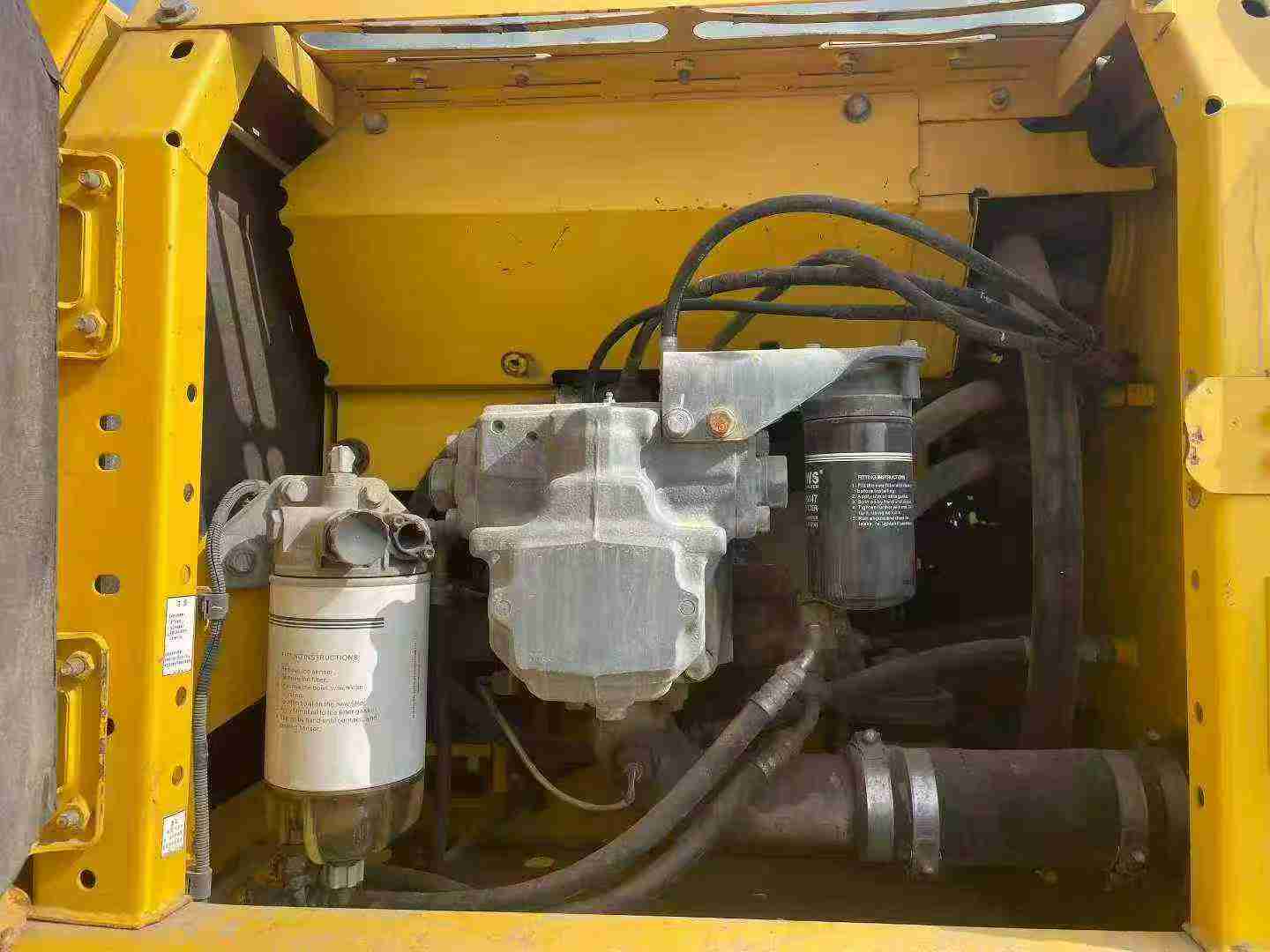 Used Komatsu PC220-8M0 Excavator 2015 Model / 3