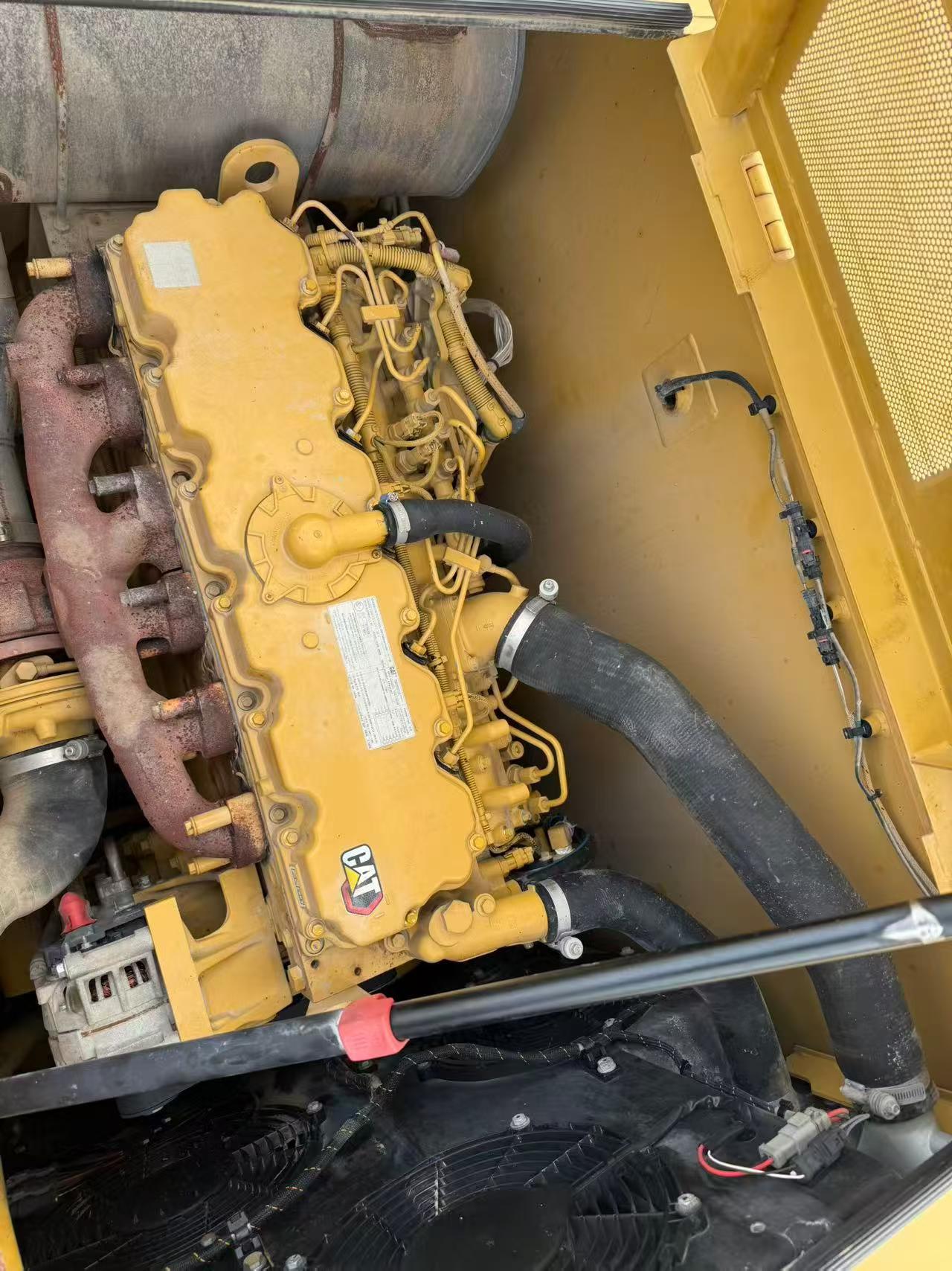 Used Caterpillar 323 Excavator 2020 Model / 2