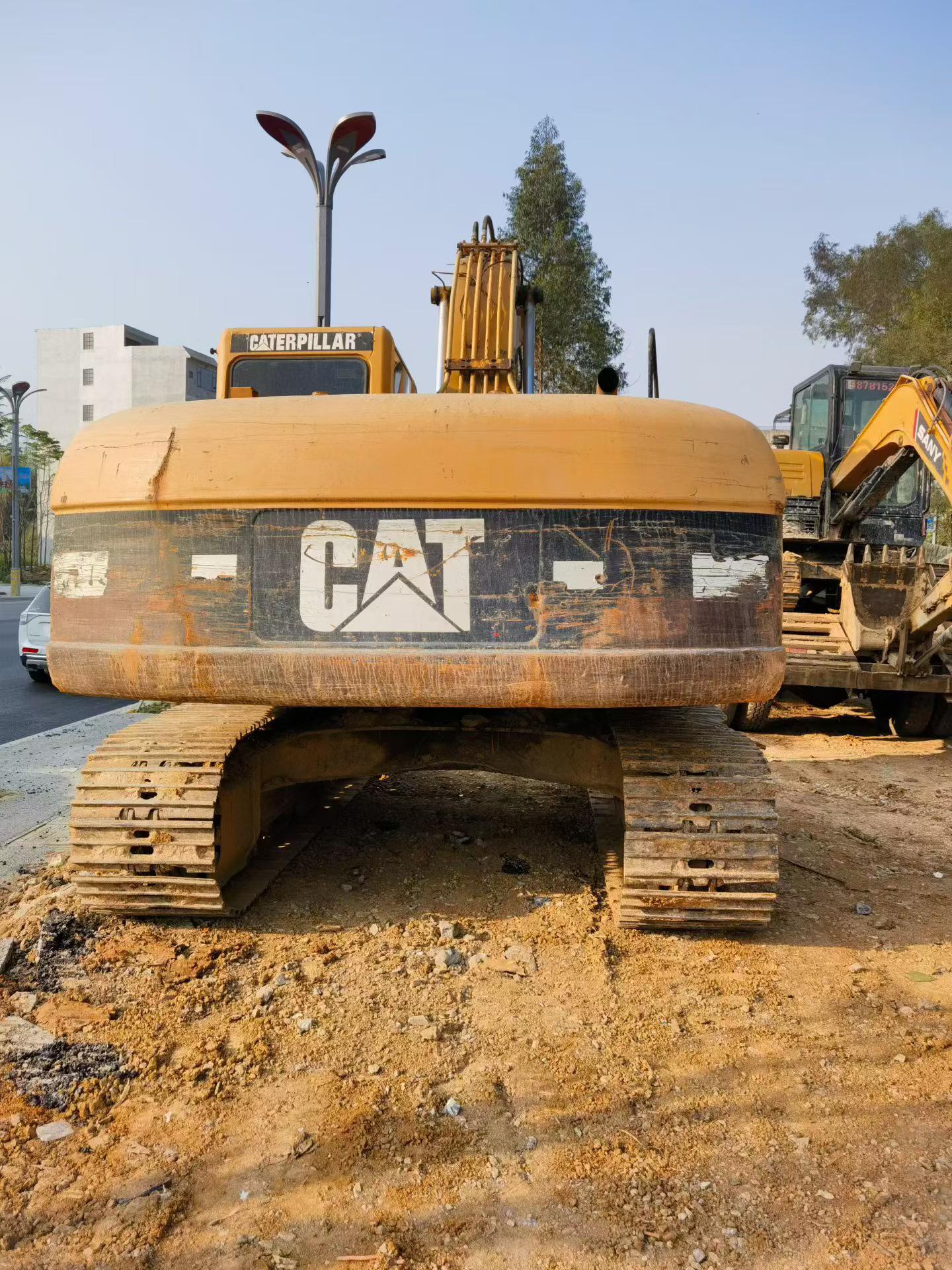 Used Caterpillar CT20 Excavator 2016 Model / 2