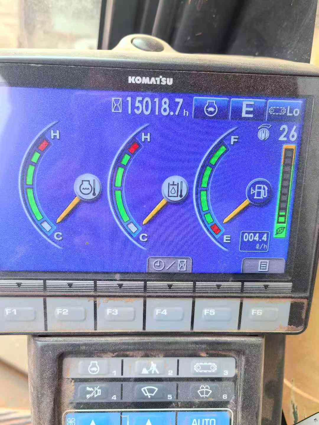 Used Komatsu PC220-8M0 Excavator 2018 Model / 9