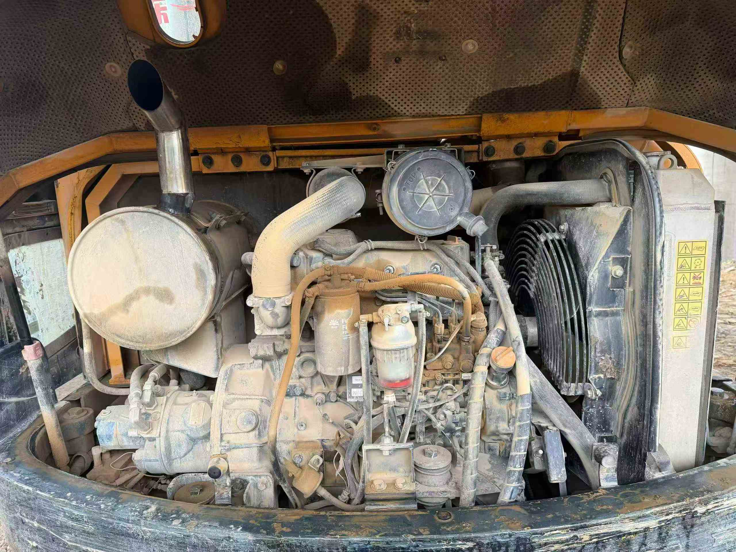 Used Hyundai R 60VS Excavator 2017 Model / 4