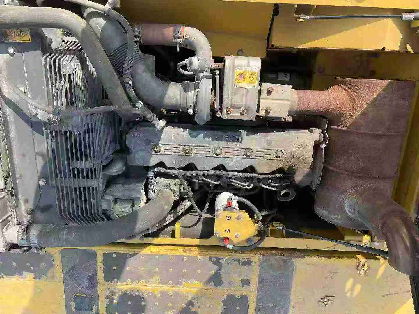 Used Komatsu PC220-8M0 Excavator 2015 Model / 4