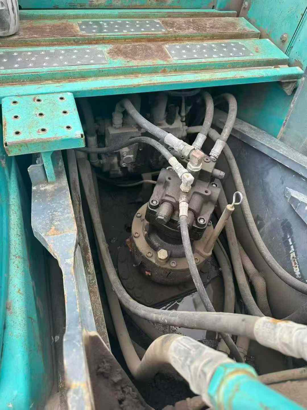 Used Kobelco SK200-10 Excavator 2019 Model / 3