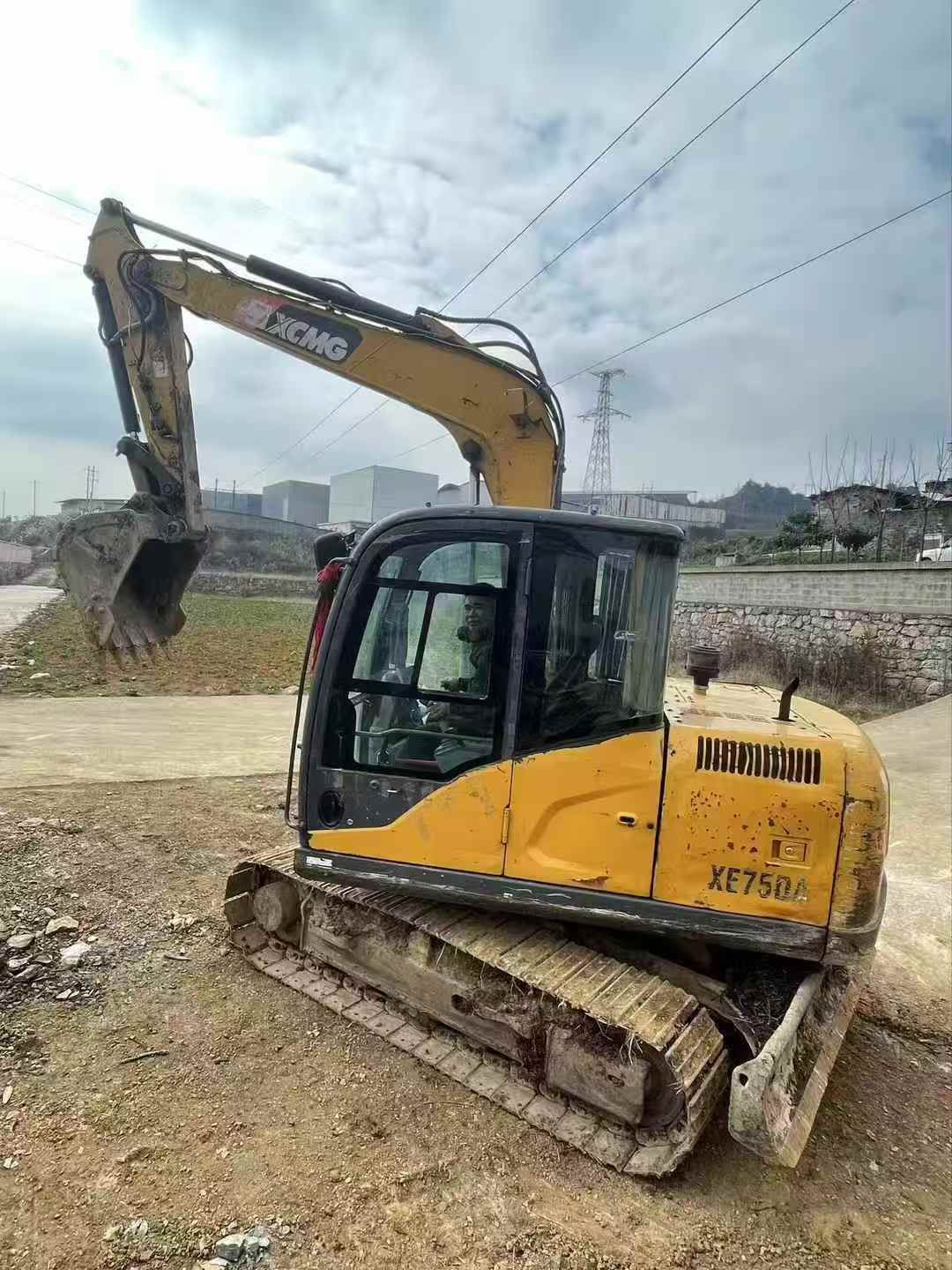Used XCMG XE75WD Excavator 2019 Model / 3
