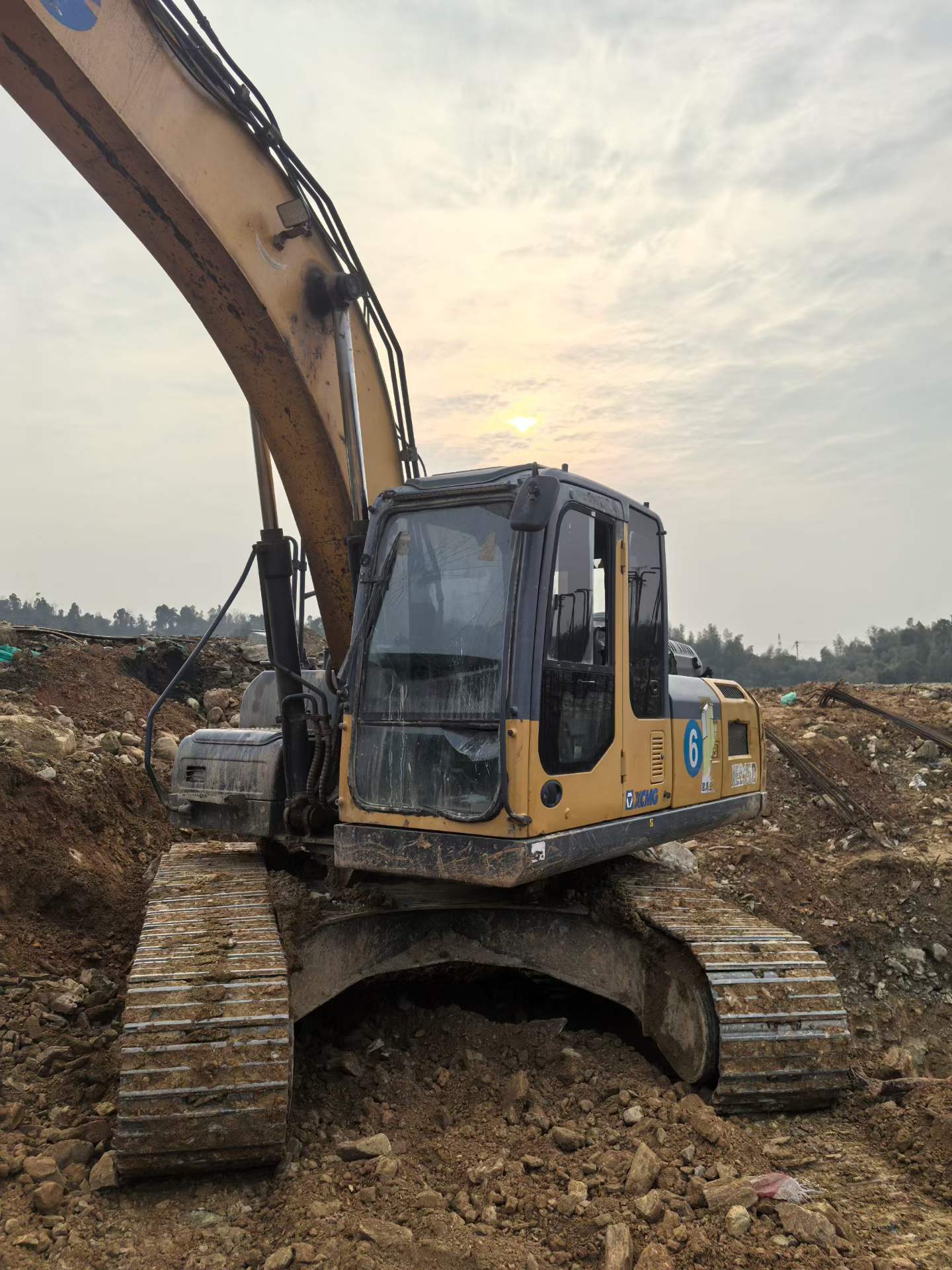 Used XCMG XE215 Excavator 2017 Model / 2