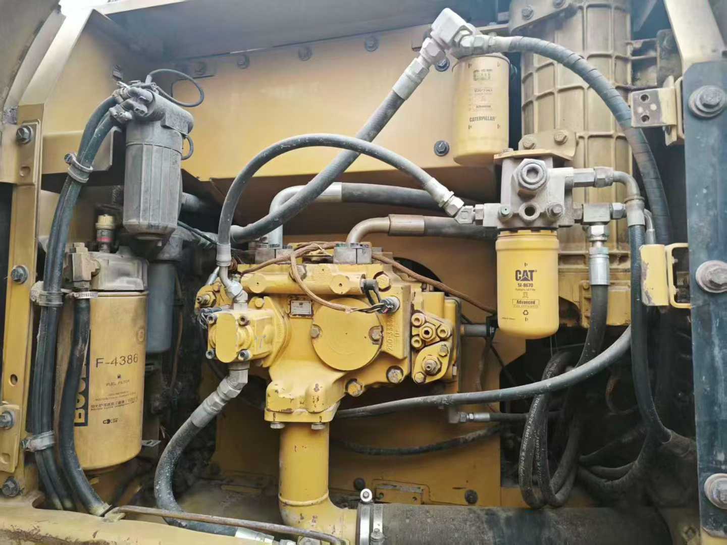 Buy Caterpillar 320D Used Excavator / 4 Used Caterpillar 320D Excavator 2014 Model / 4