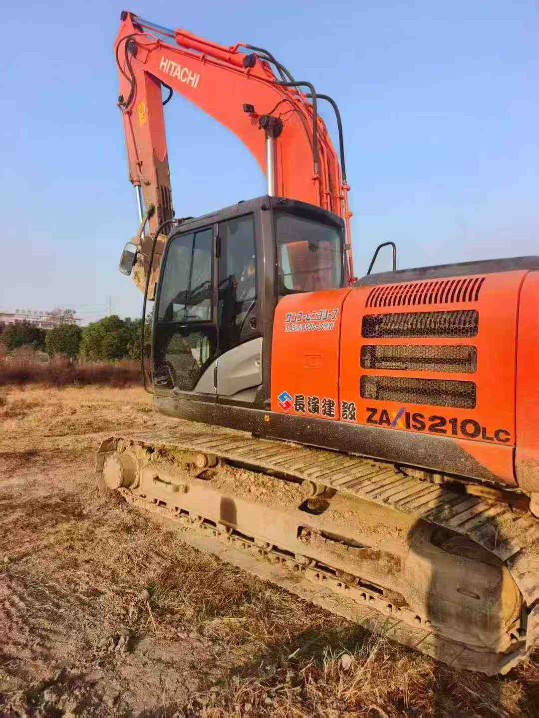 Used Hitachi ZX210LC-5G Excavator 2016 Model / 3