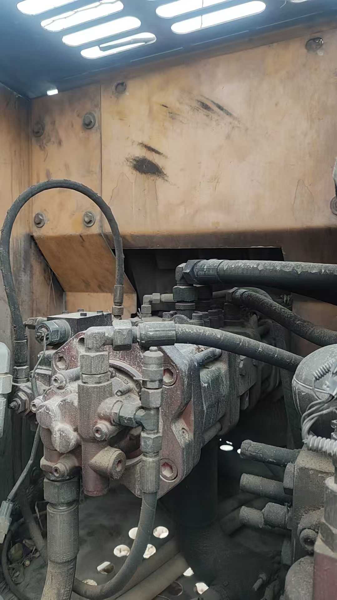 Used XCMG XE135GA Excavator 2014 Model / 8