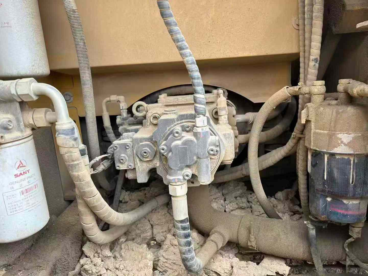 Used Sany SY135 Excavator 2019 Model / 3