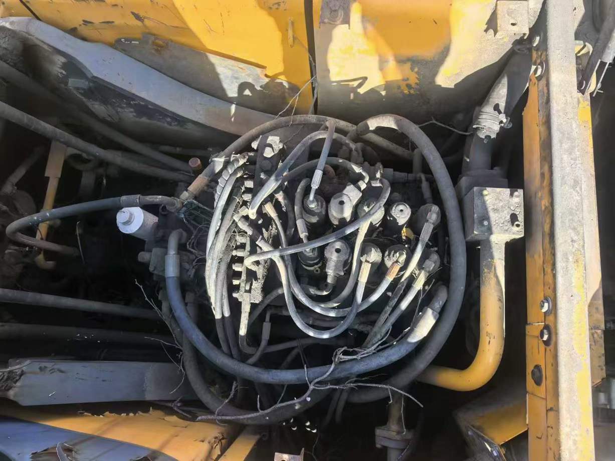 Used Sany SY215C-8S Excavator 2016 Model / 7