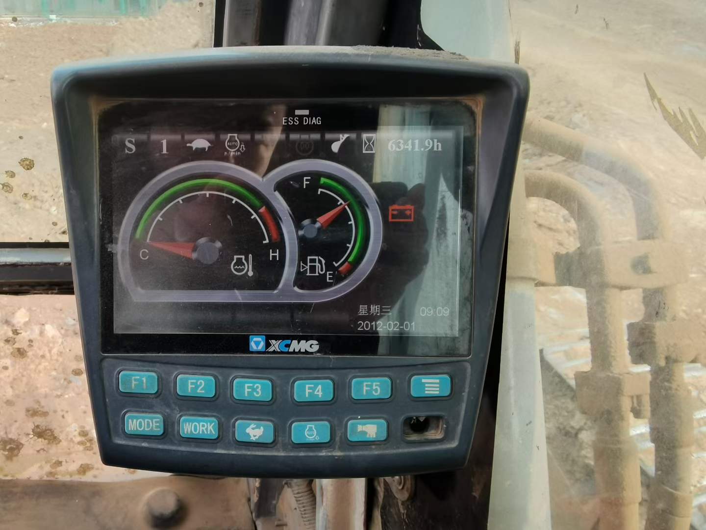 Used XCMG XE370CA Excavator 2014 Model / 4