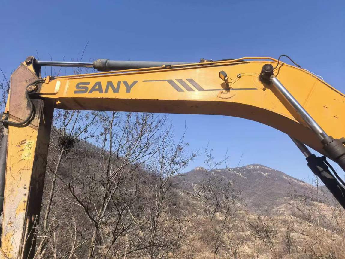Used Sany SY215C-8S Excavator 2016 Model / 4