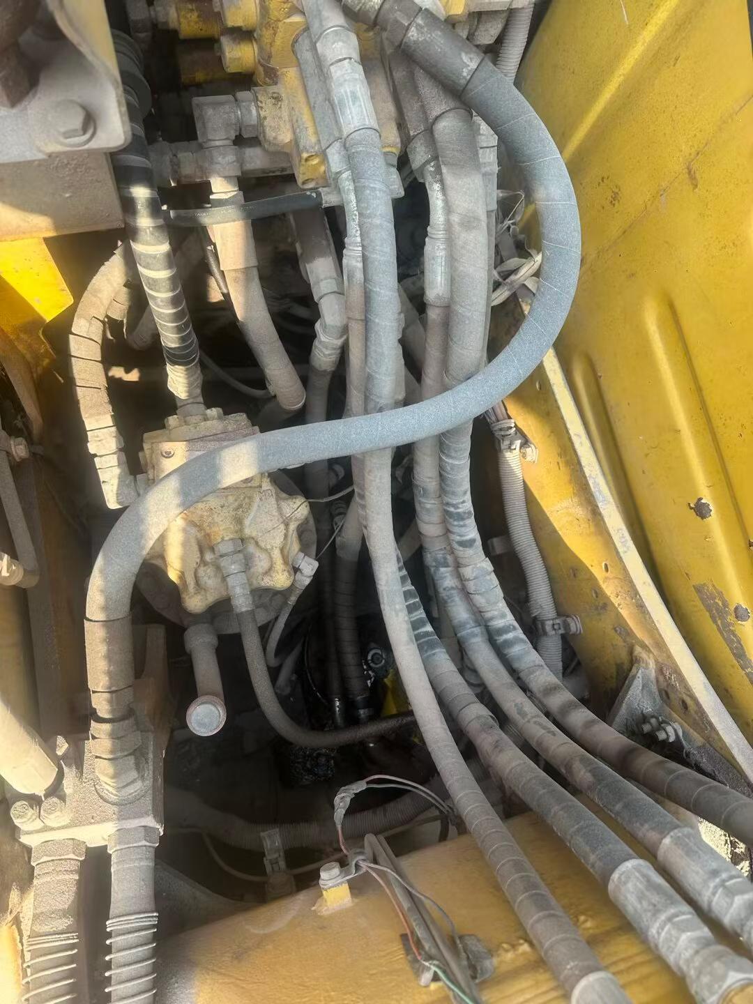 Used Komatsu PC130-8 Excavator 2020 Model / 6