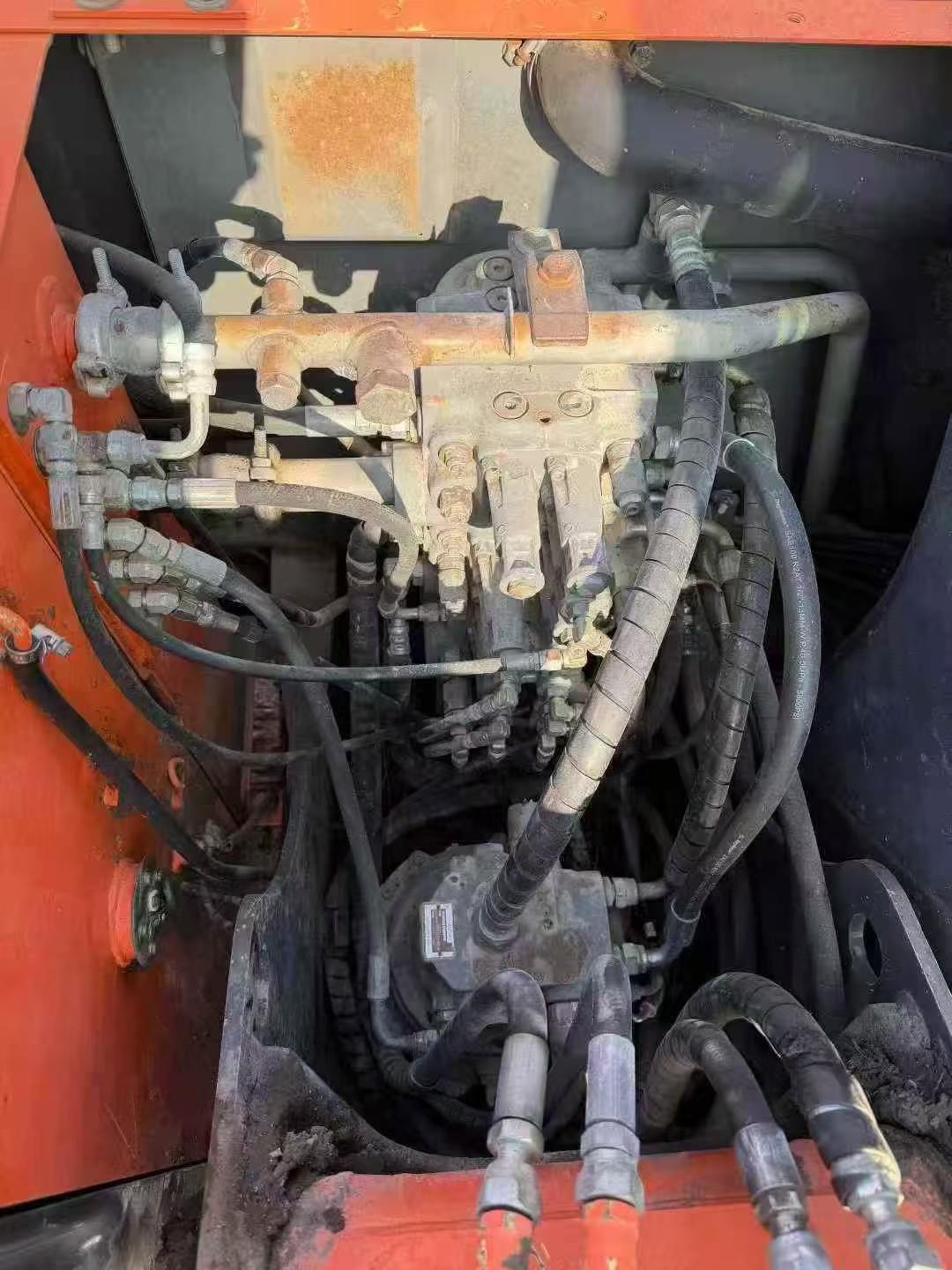 Used Hitachi ZX70-5G Excavator 2014 Model / 4