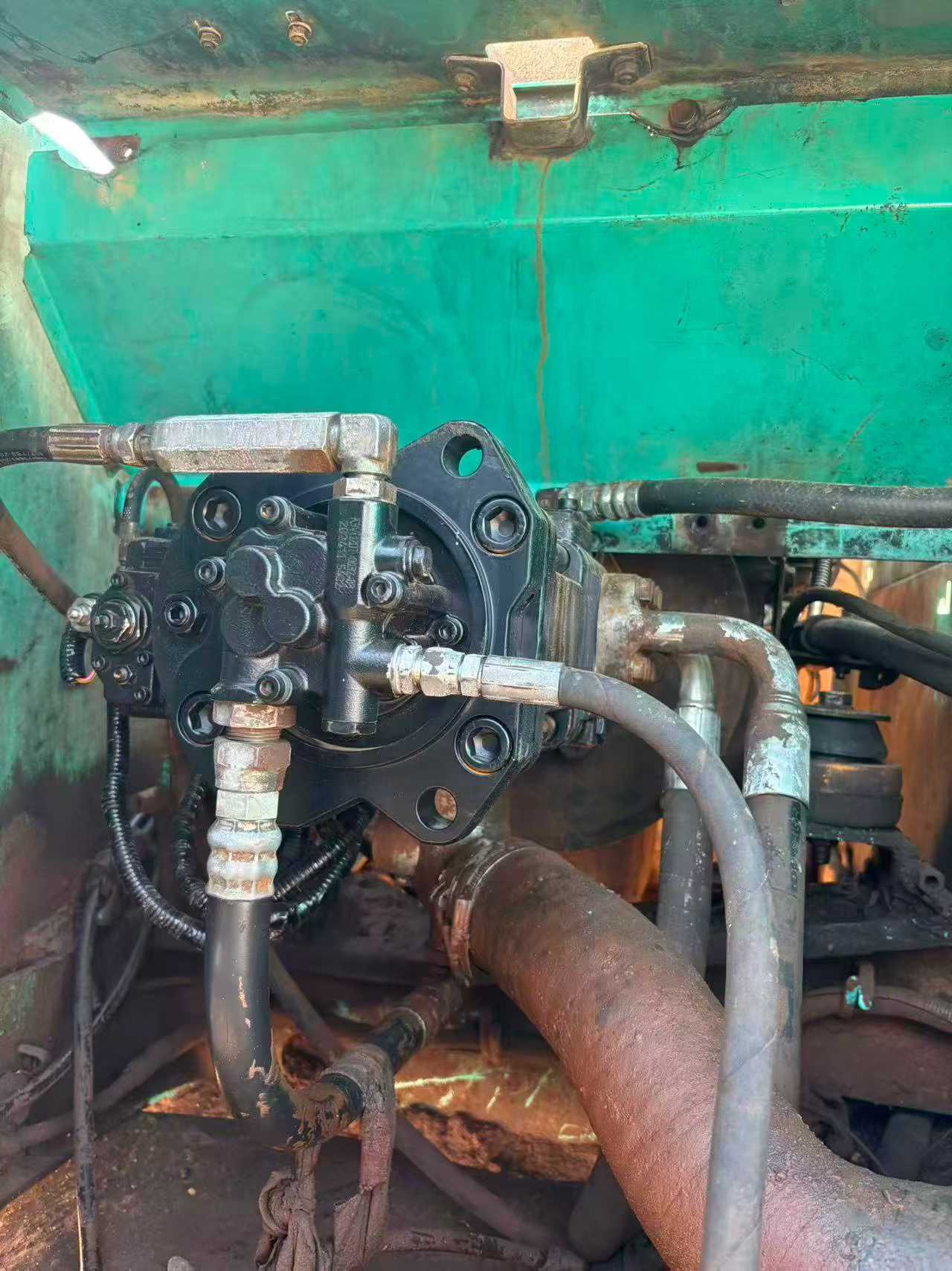 Used Kobelco SK250 Excavator 2016 Model / 9