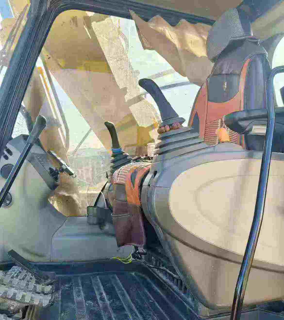 Used Sumitomo SH180-6 Excavator 2017 Model / 9