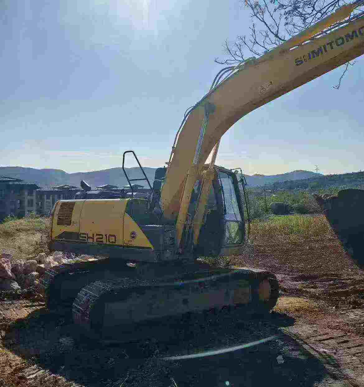 Buy Sumitomo SH180-6 Used Excavator Buy Sumitomo SH180-6 Used Excavator