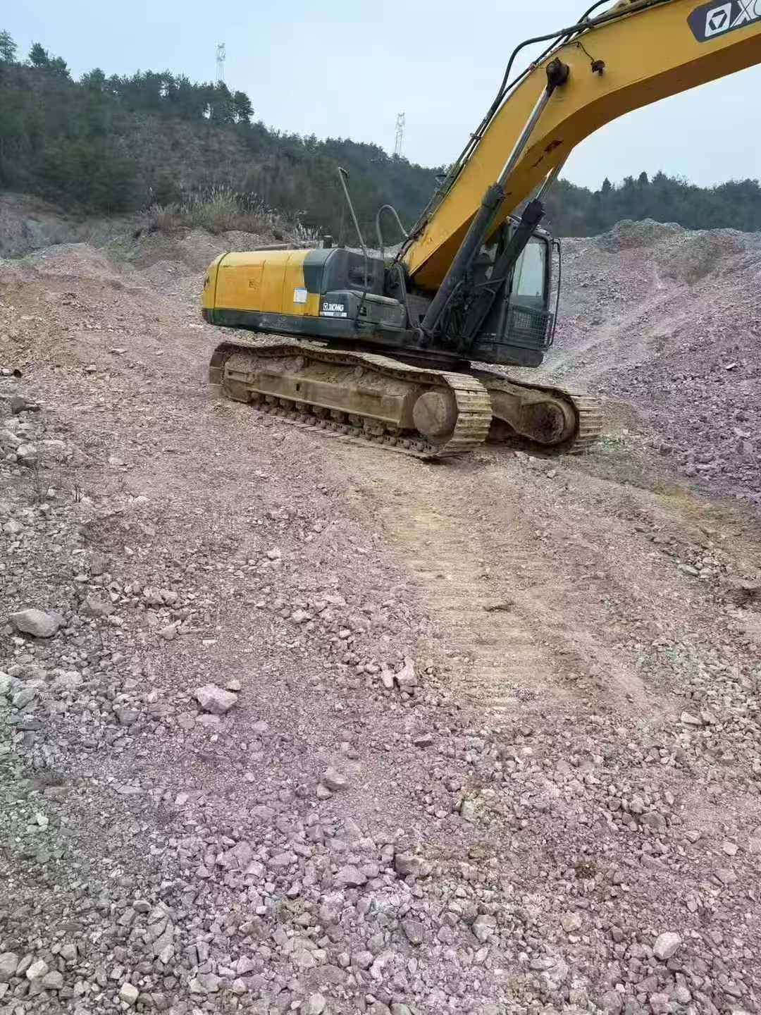 Used XCMG XE370D Excavator 2019 Model / 3