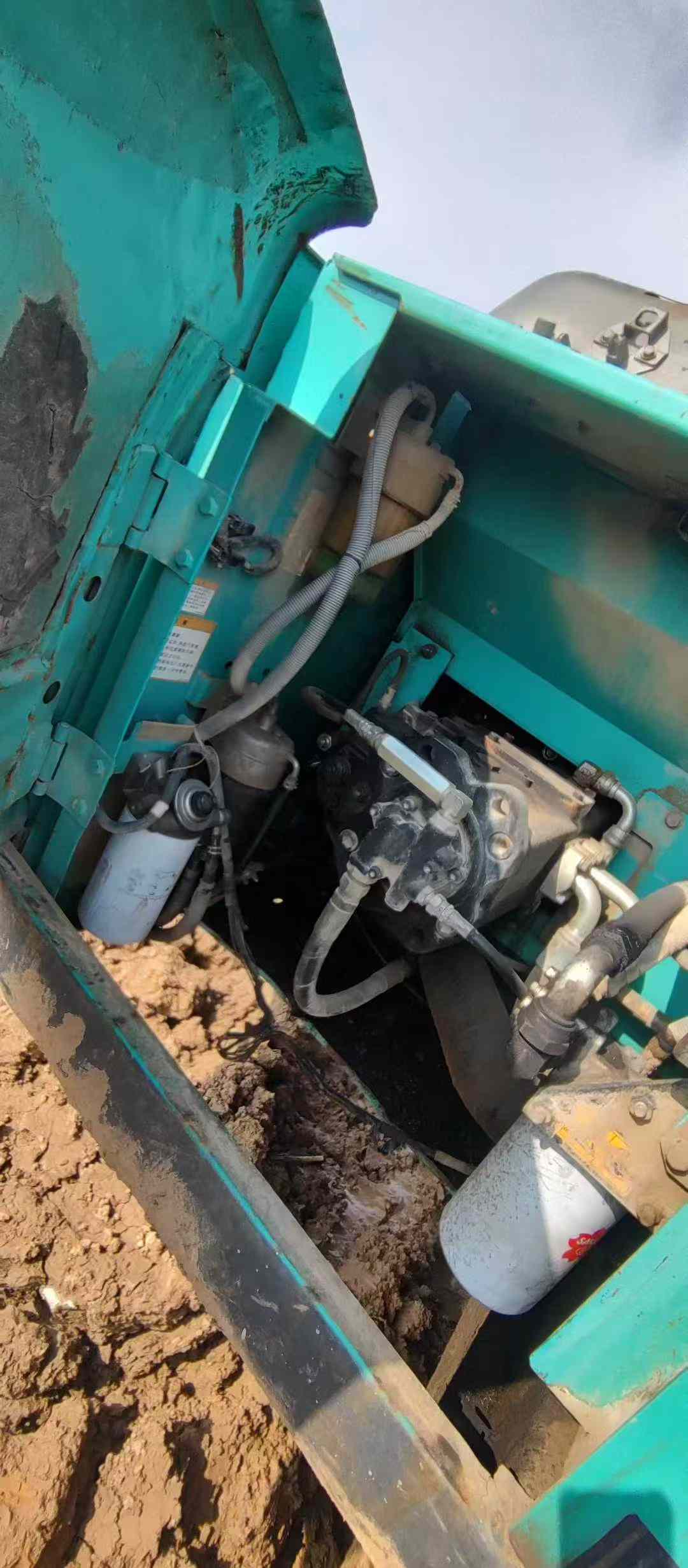 Buy Kobelco SK200-8 Used Excavator / 9 Used Kobelco SK200-8 Excavator 2011 Model / 9