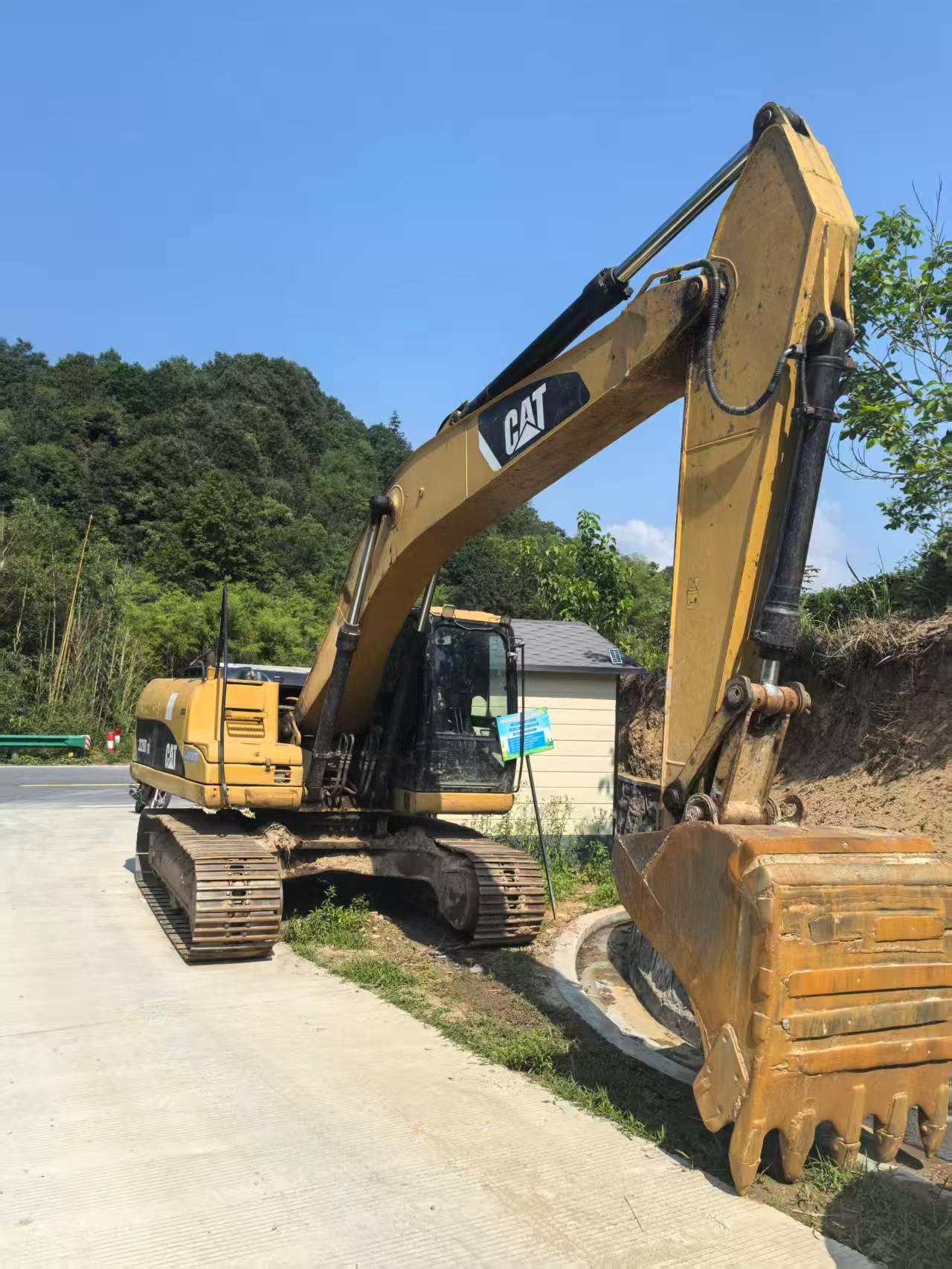 Used Caterpillar 320D Excavator 2016 Model / 6