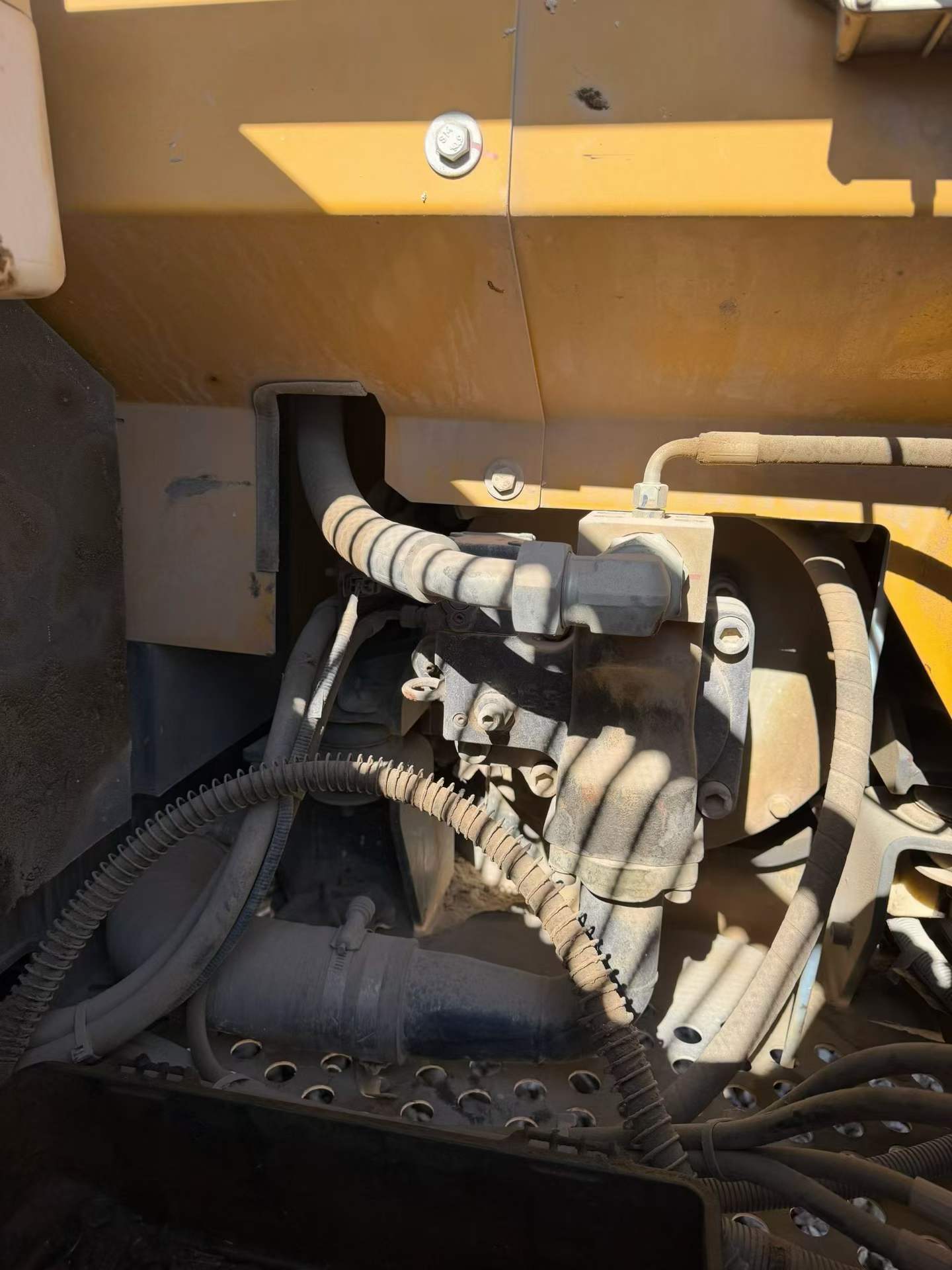 Used XCMG XE75C Excavator 2020 Model / 3