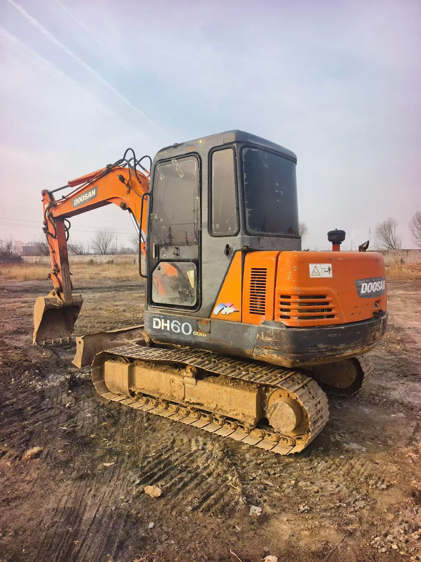 Buy Doosan DH55 Used Excavator