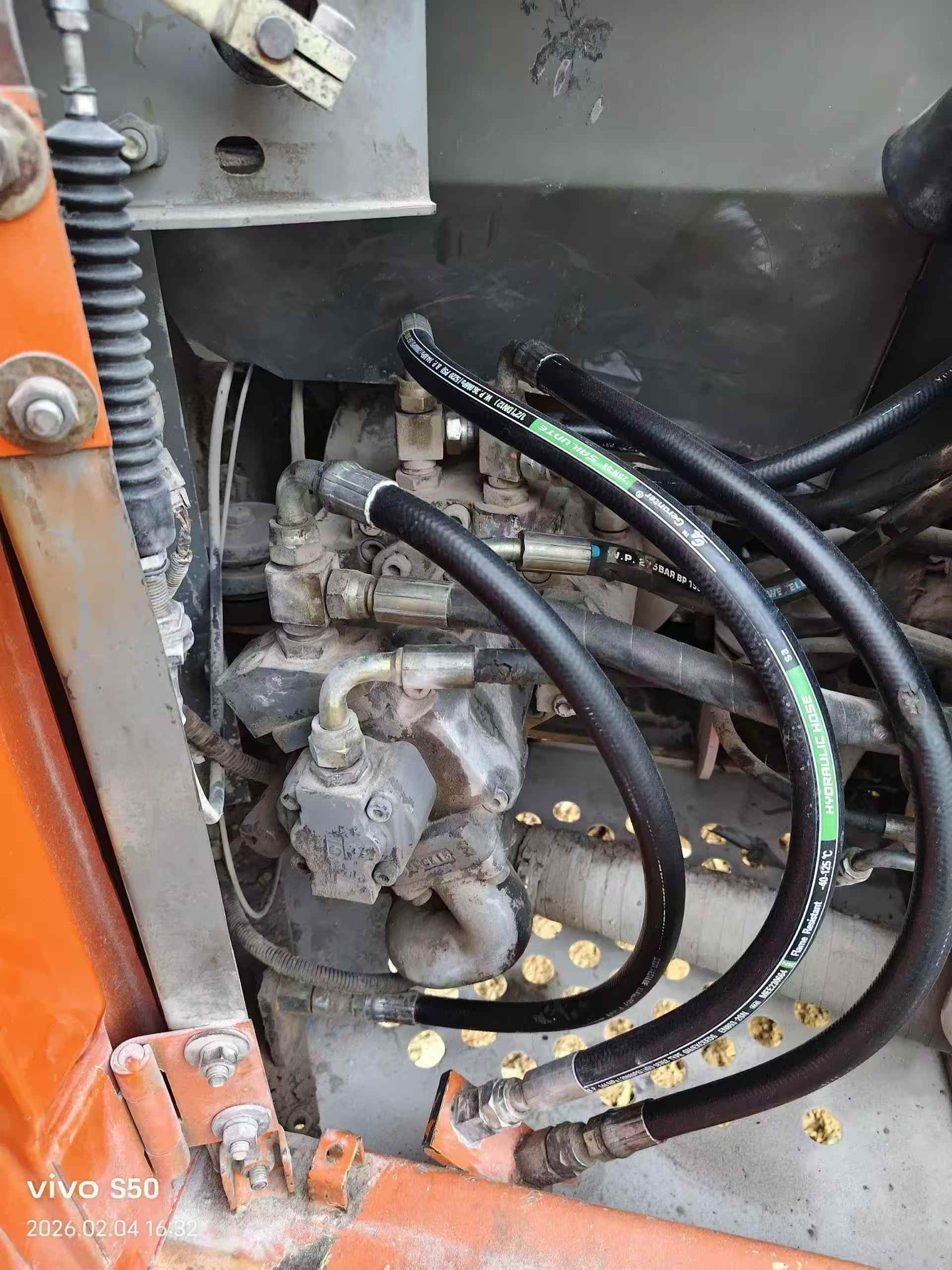 Used Hitachi ZX70 Excavator 2012 Model / 6