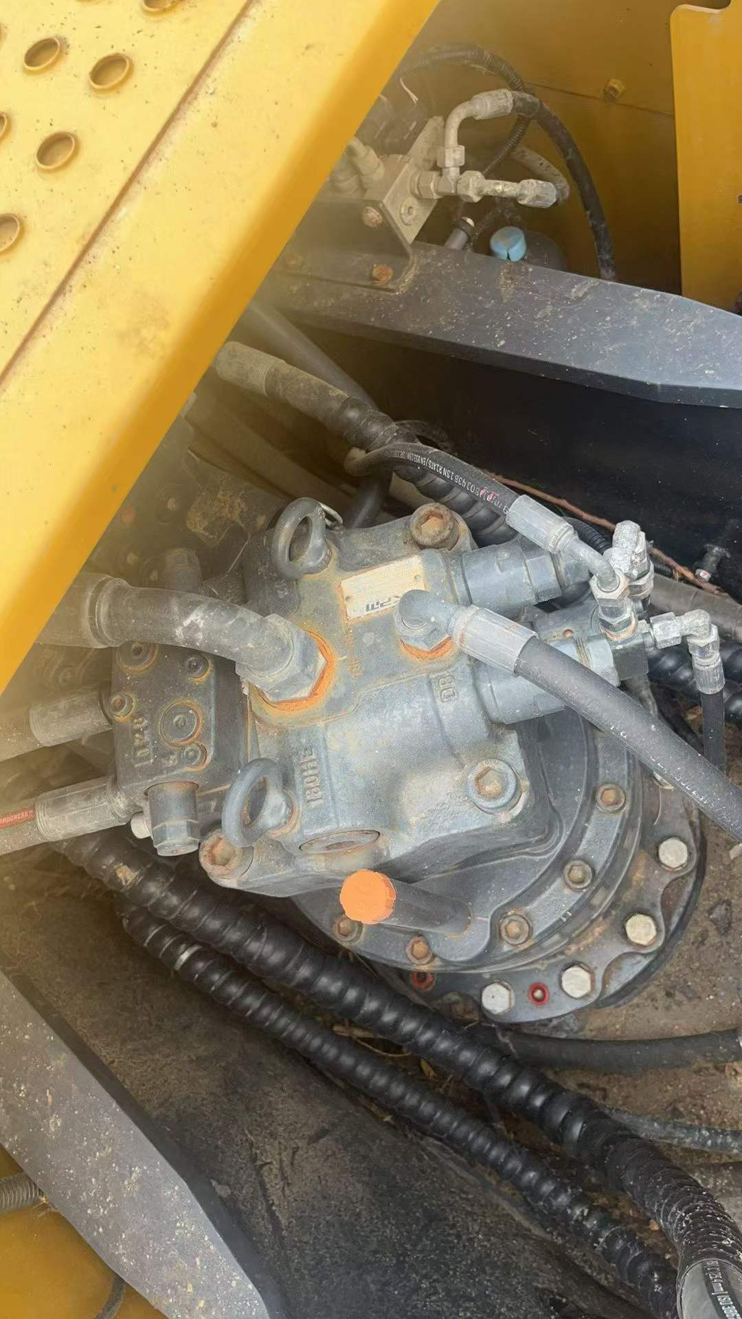 Used XCMG XE215DA Excavator 2021 Model / 5