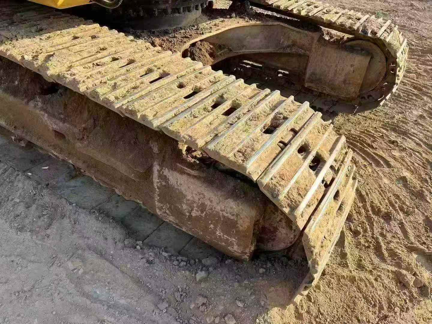 Used Caterpillar 320D Excavator 2016 Model / 8