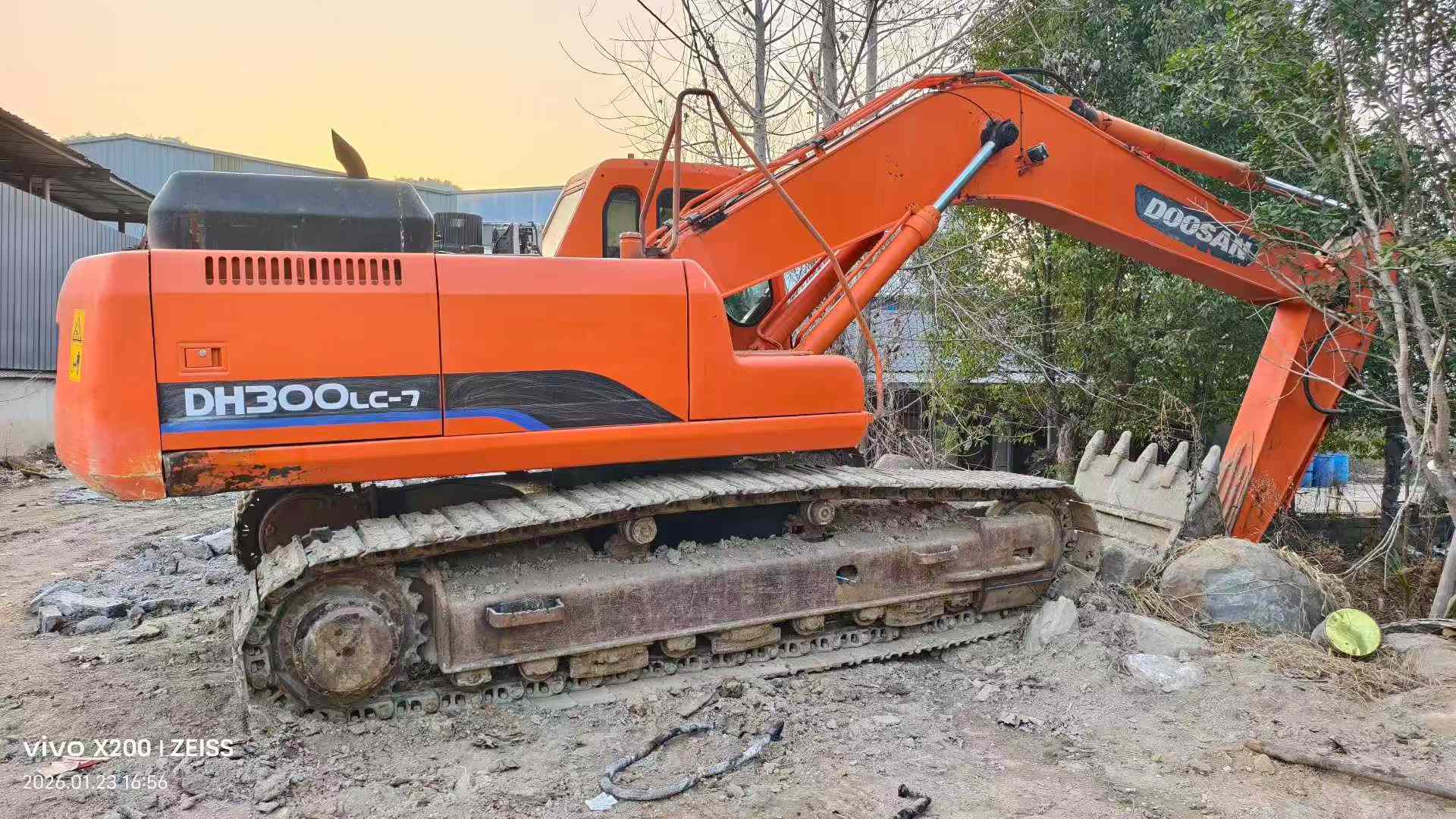 Buy Doosan DL300 Used Excavator