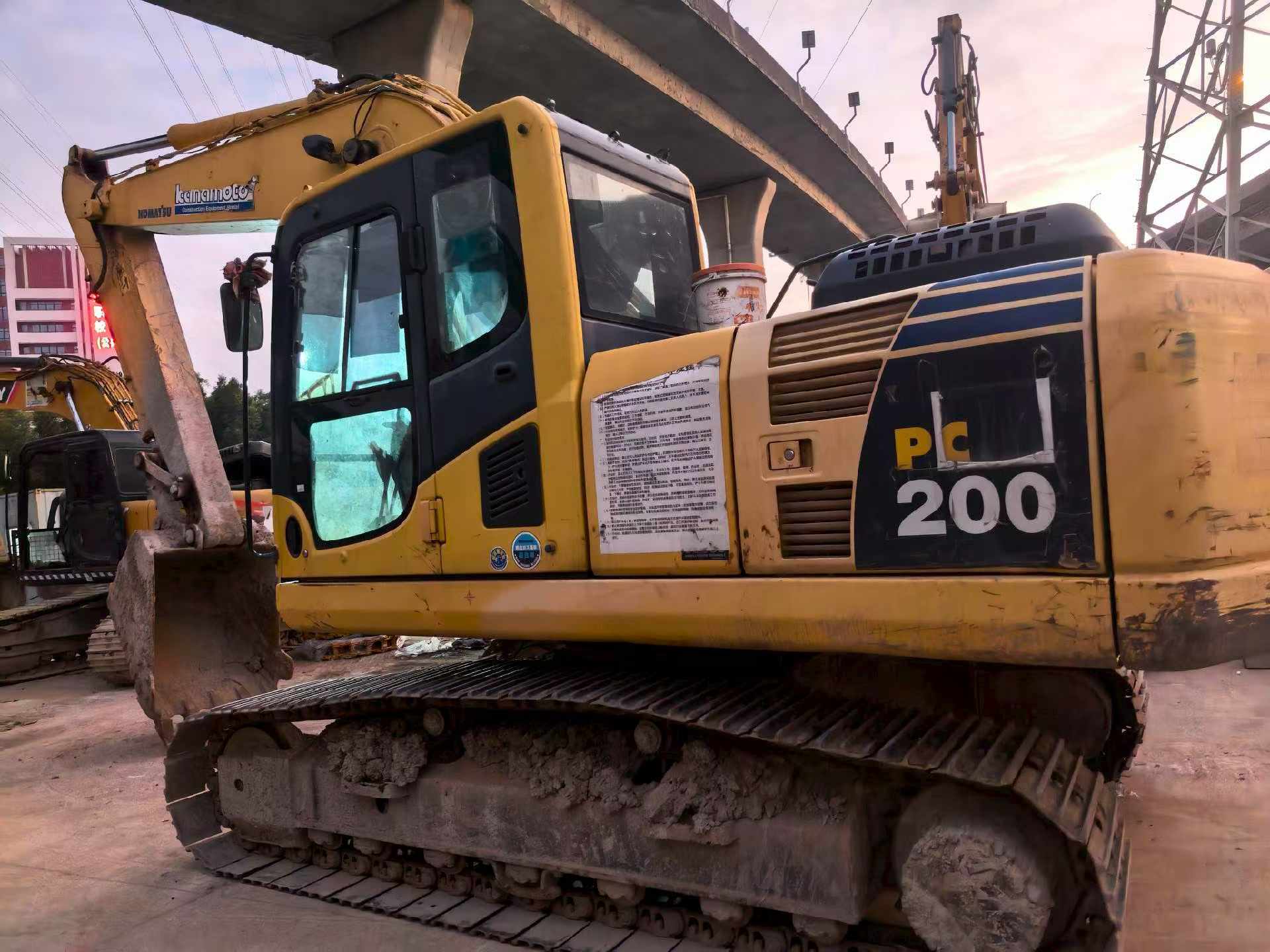 Buy Komatsu PC200-8N1 Used Excavator