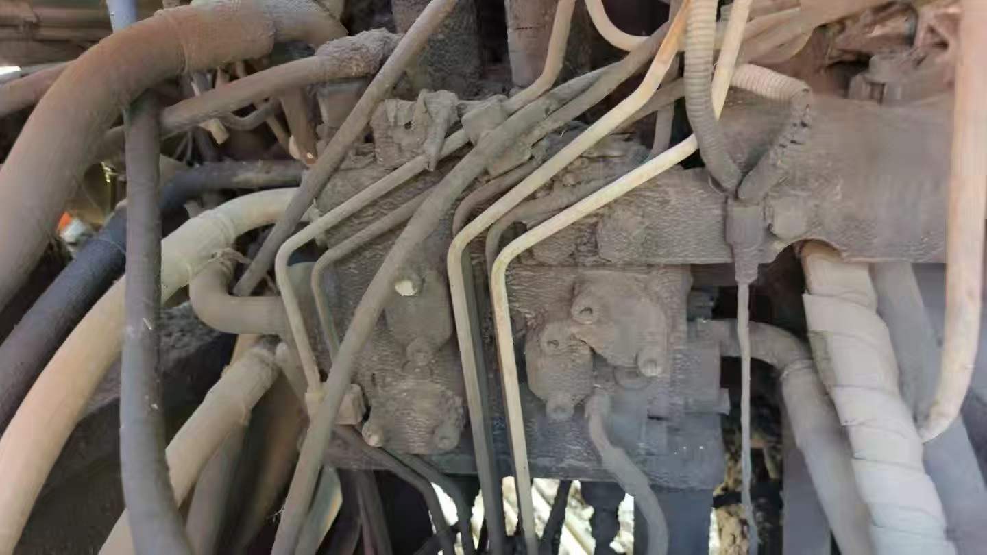 Used Hitachi ZX240-3 Excavator 2013 Model / 3